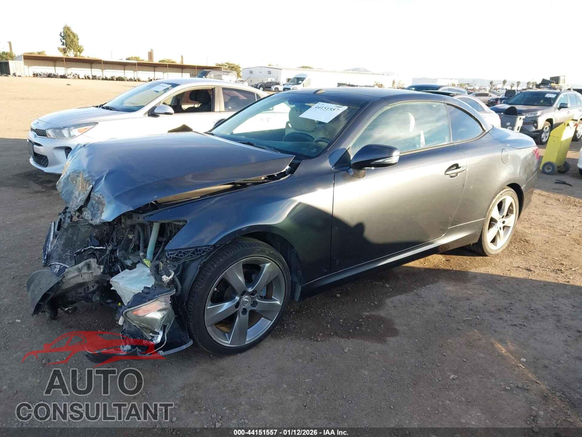 LEXUS IS 250C 2010 - JTHFF2C29A2501880