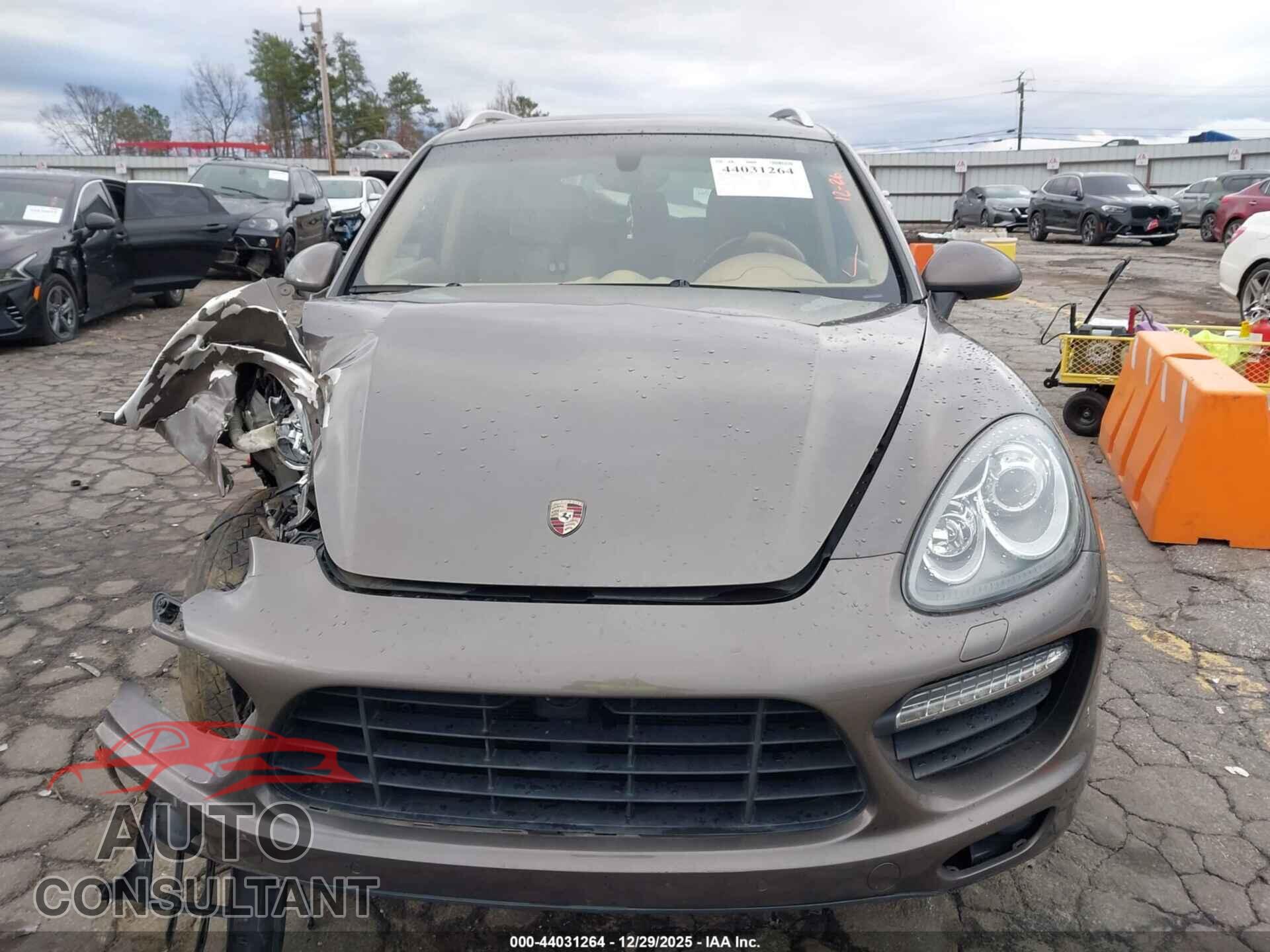 PORSCHE CAYENNE 2013 - WP1AC2A21DLA90690