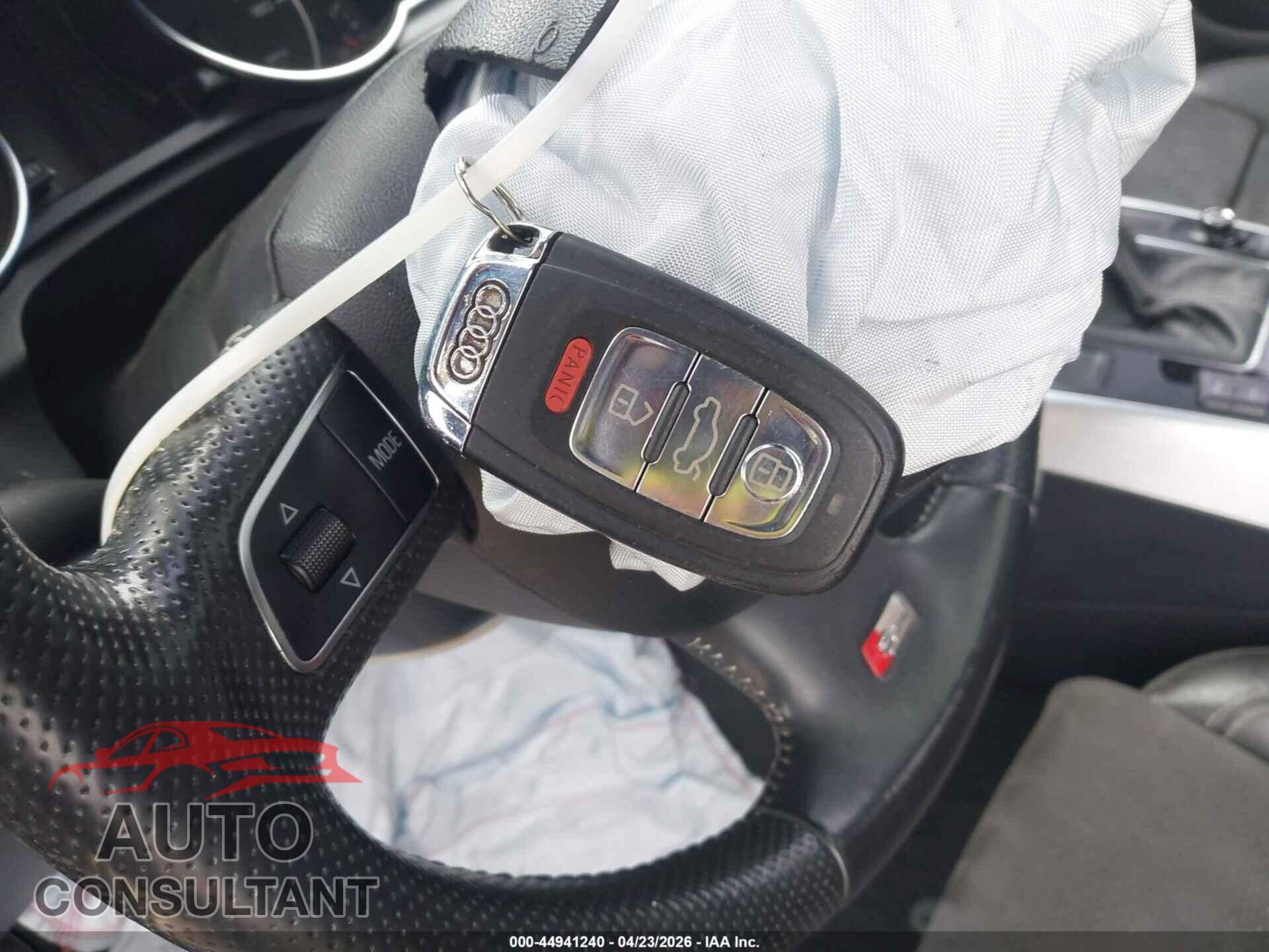 AUDI A5 2009 - WAUDK78T39A024395