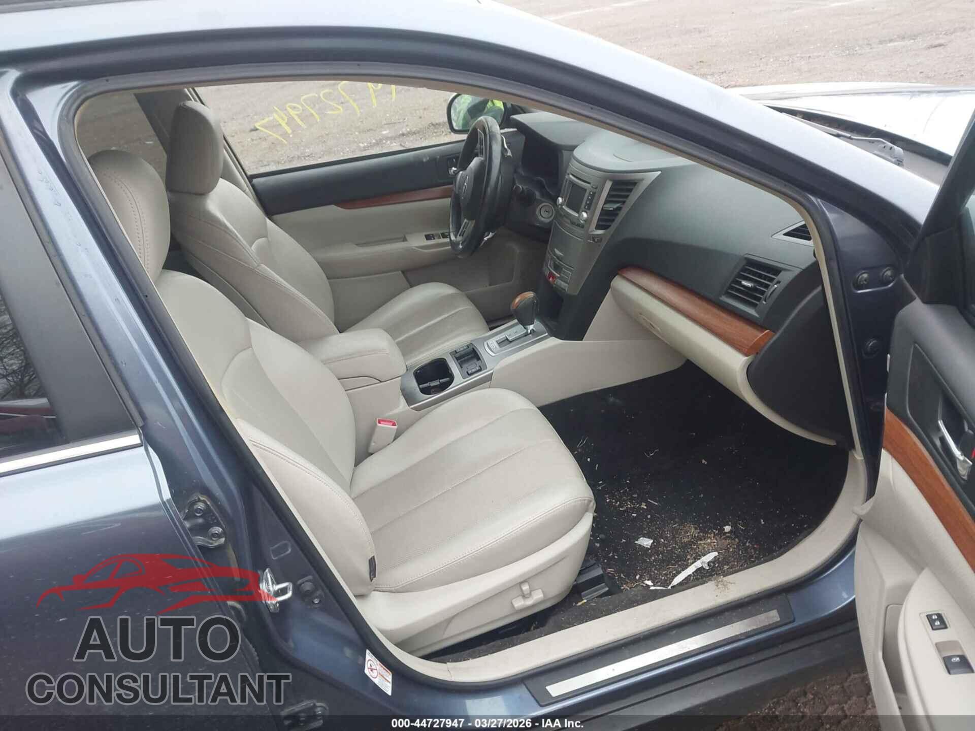 SUBARU OUTBACK 2014 - 4S4BRCLC8E3260458