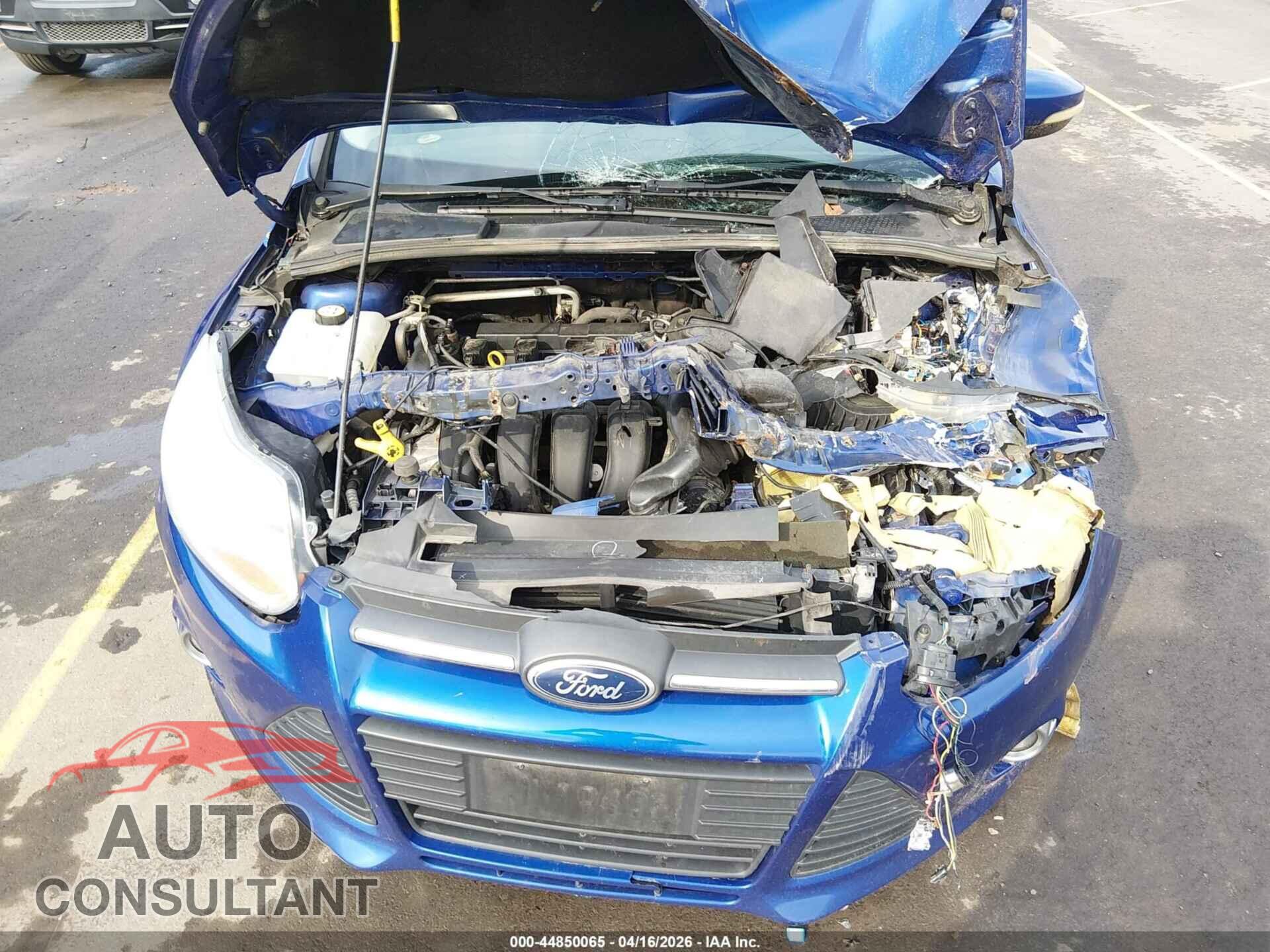 FORD FOCUS 2012 - 1FAHP3F25CL441611