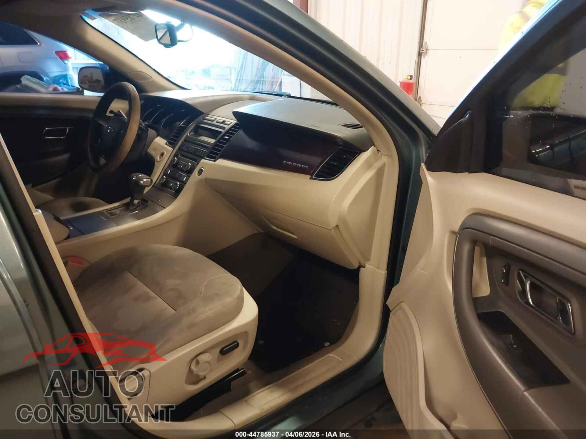 FORD TAURUS 2010 - 1FAHP2EW8AG126659