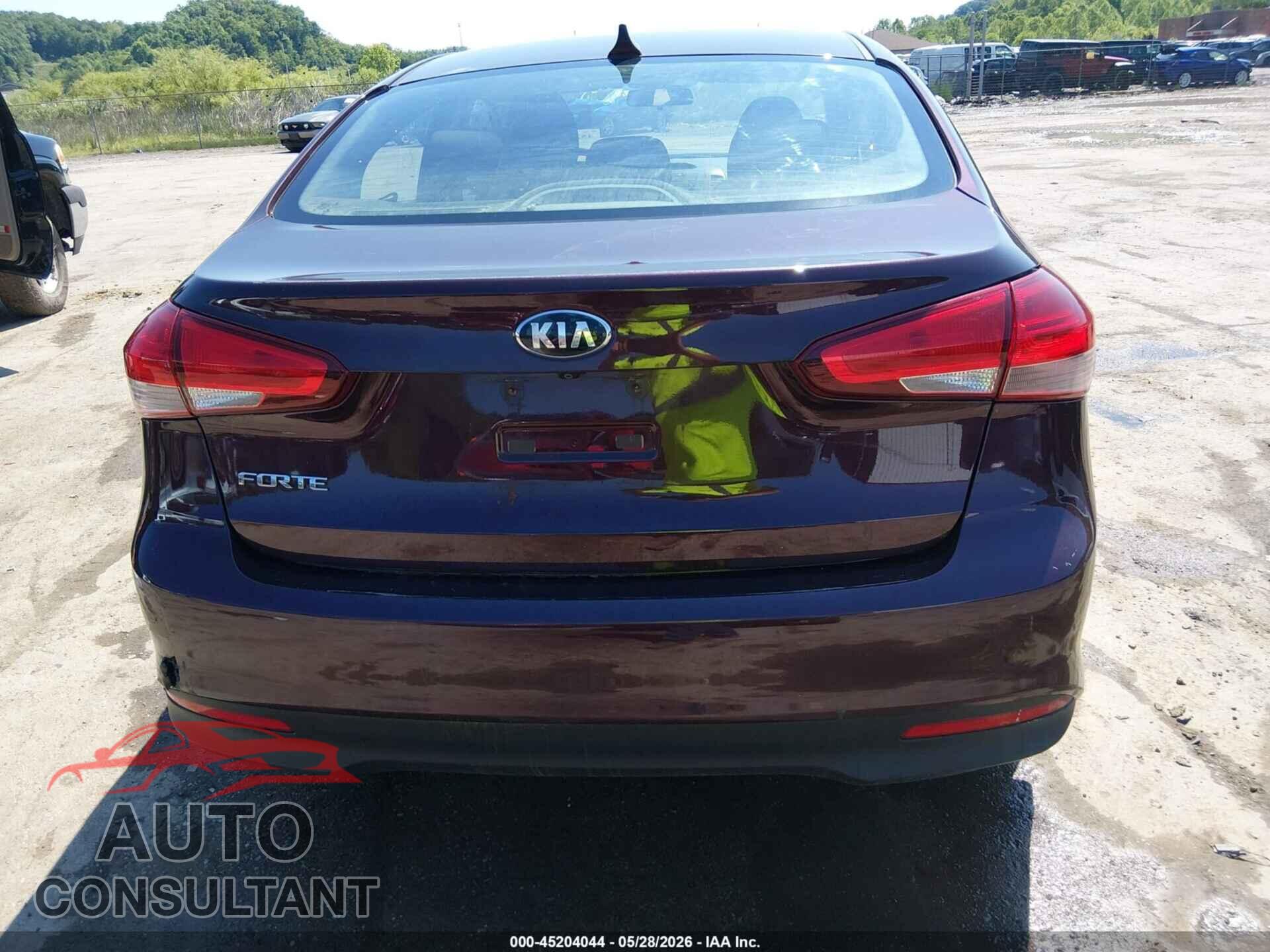 KIA FORTE 2018 - 3KPFK4A75JE270941