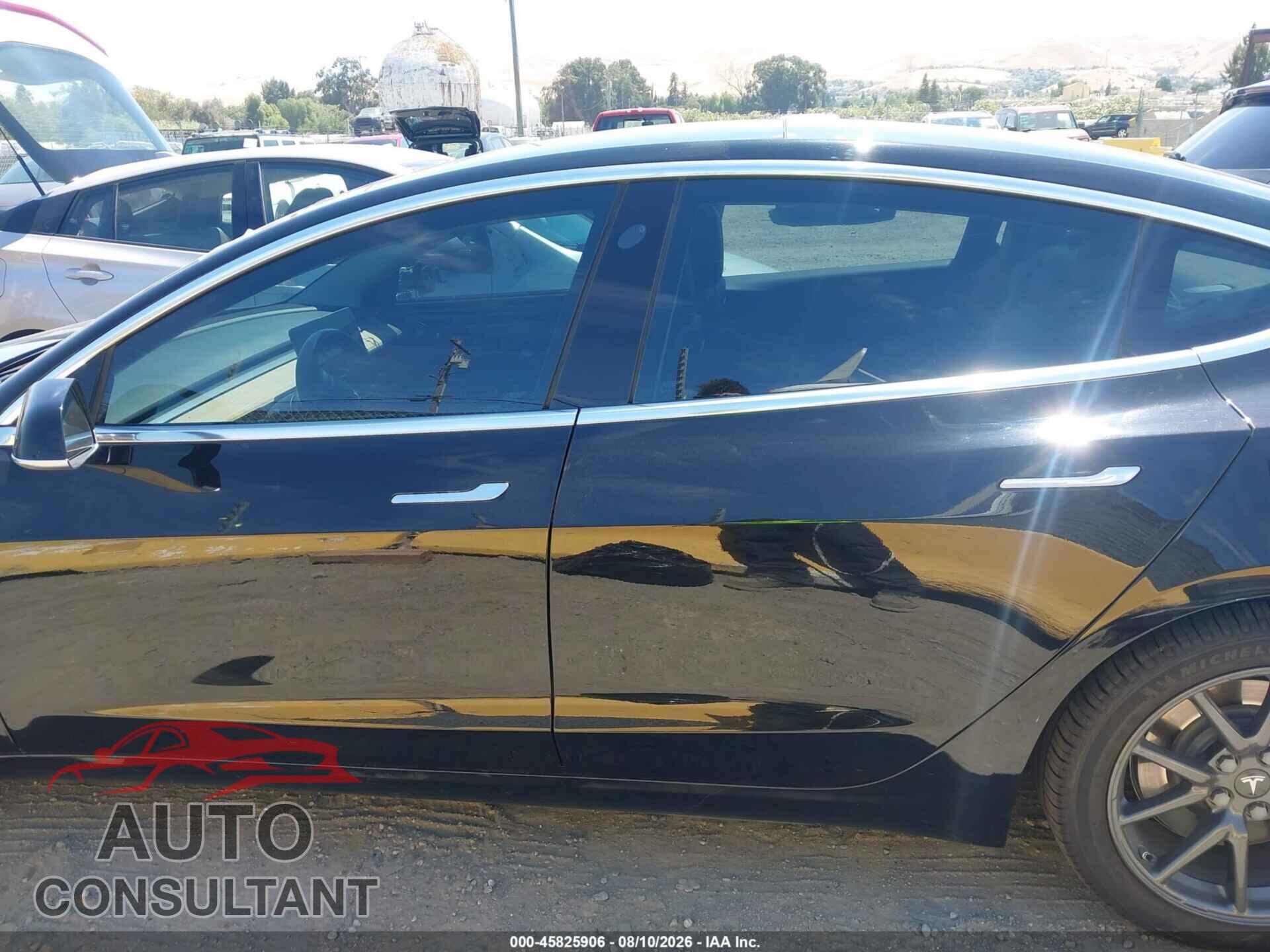 TESLA MODEL 3 2018 - 5YJ3E1EA6JF012565