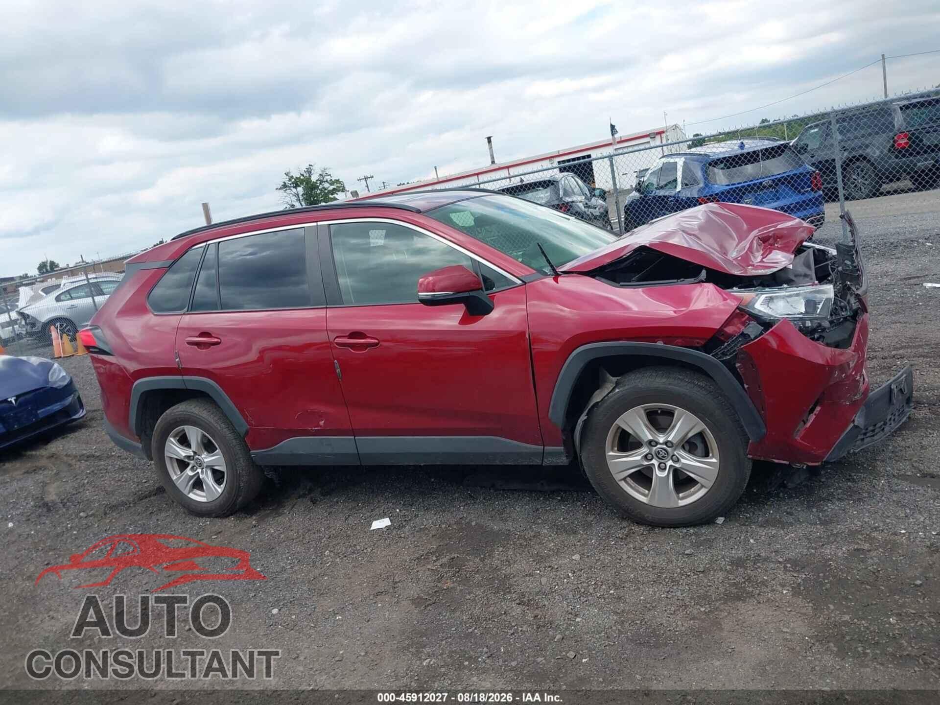 TOYOTA RAV4 2021 - JTMP1RFV8MD075594
