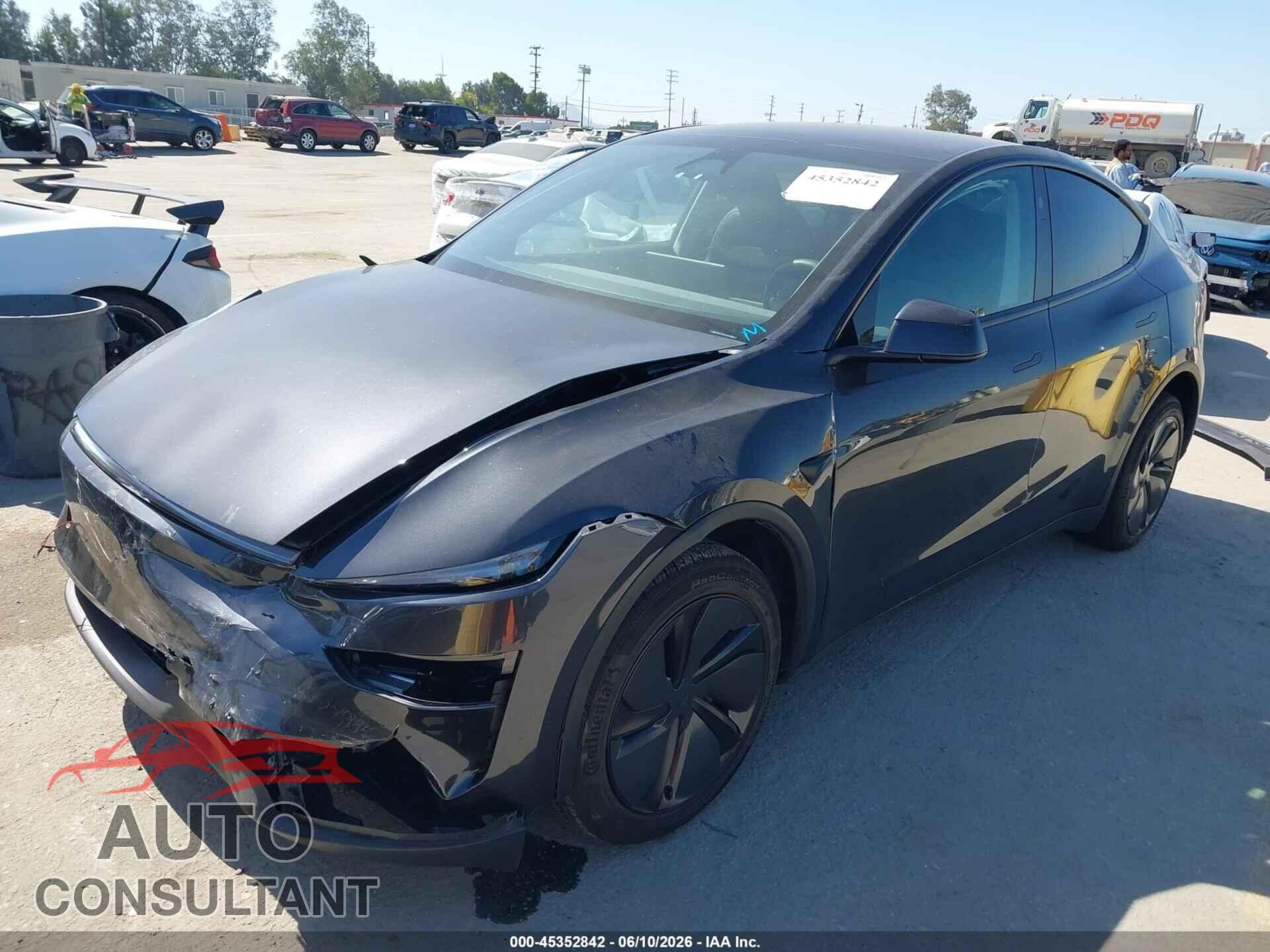 TESLA MODEL Y 2026 - 7SAYGDEDXTF439331