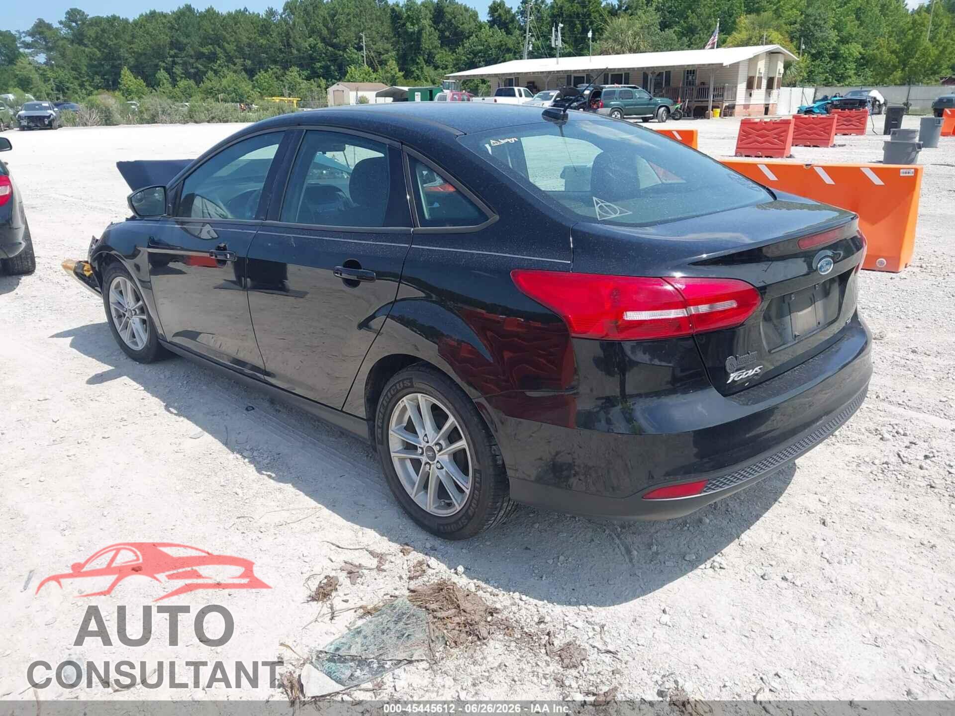 FORD FOCUS 2017 - 1FADP3F26HL262211