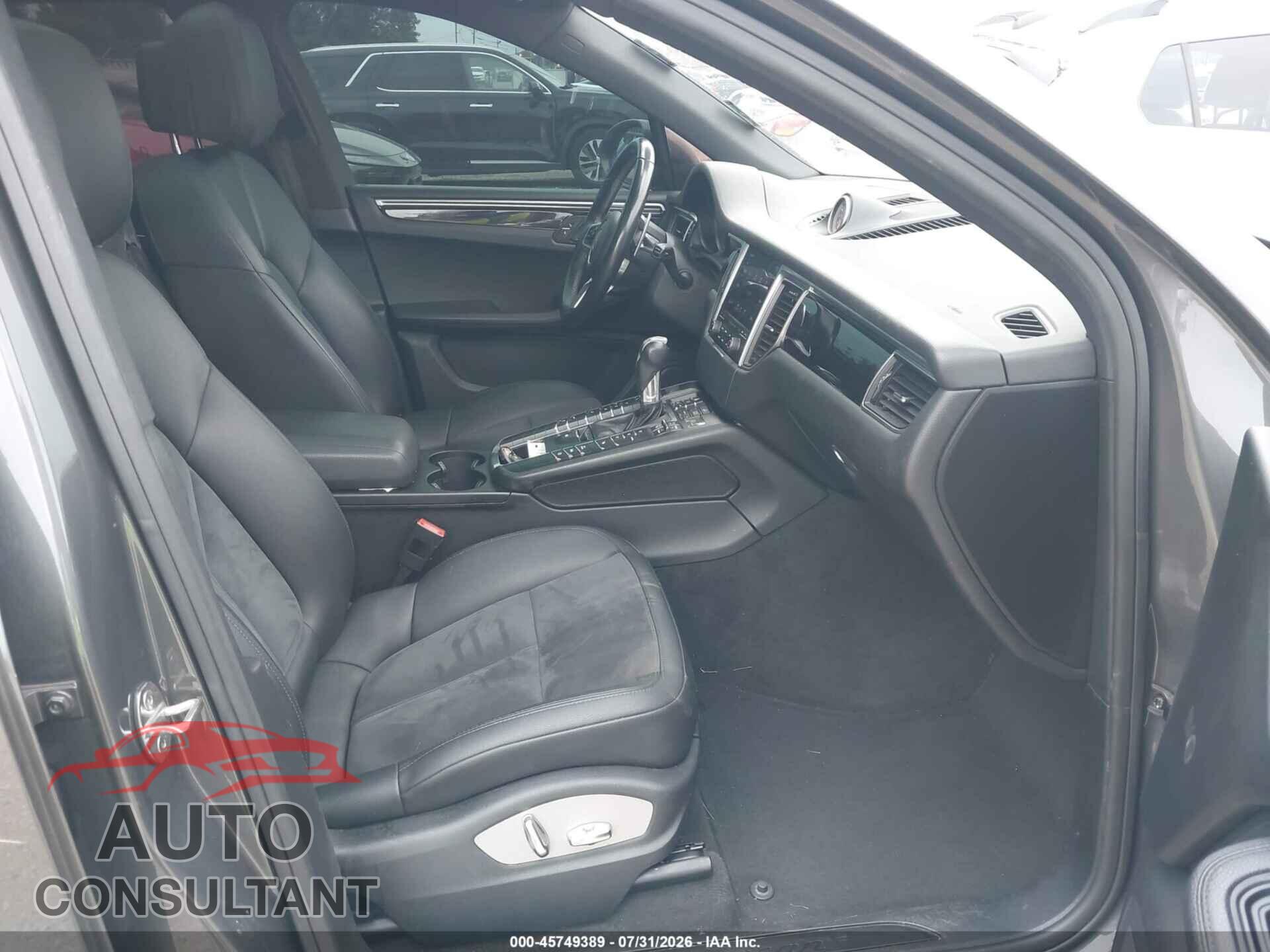 PORSCHE MACAN 2018 - WP1AA2A53JLB04875
