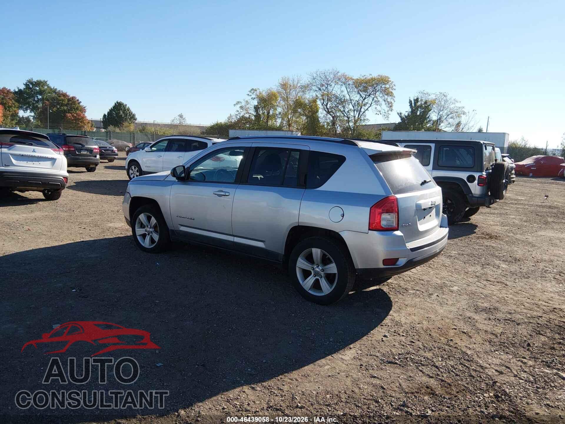 JEEP COMPASS 2011 - 1J4NF1FB5BD158679