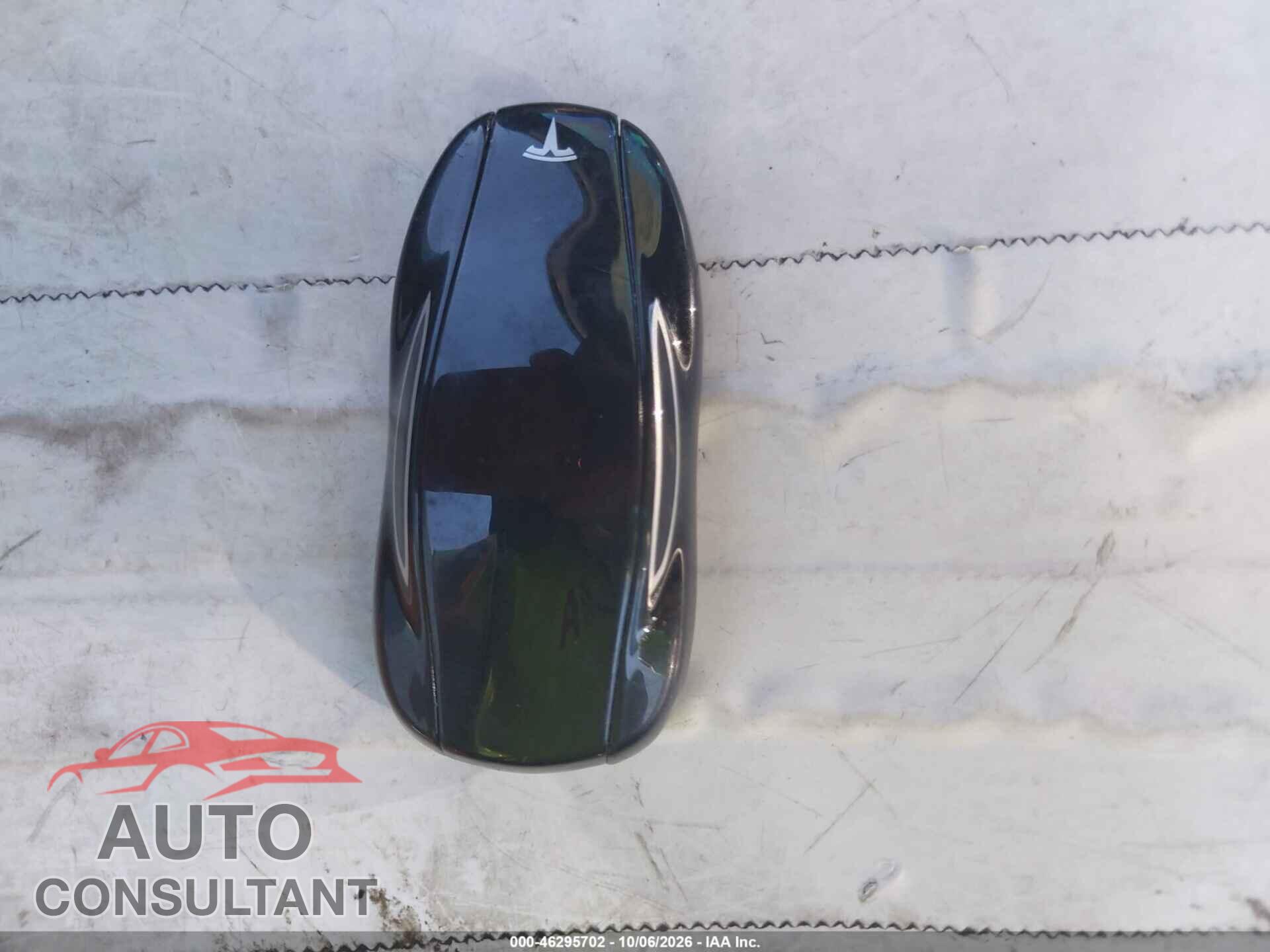 TESLA MODEL S 2019 - 5YJSA1E22KF307177