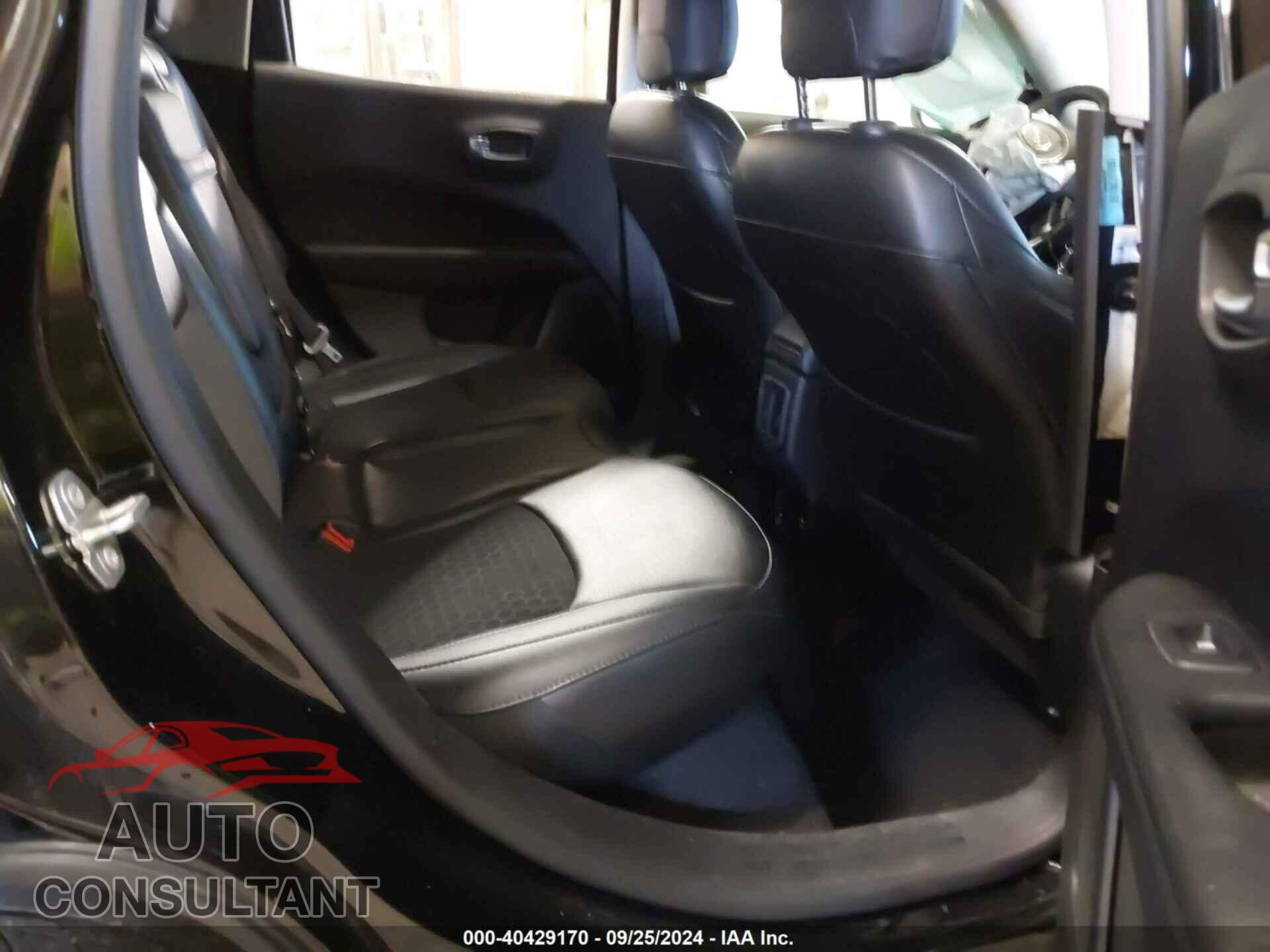 JEEP COMPASS 2019 - 3C4NJDBB2KT670485