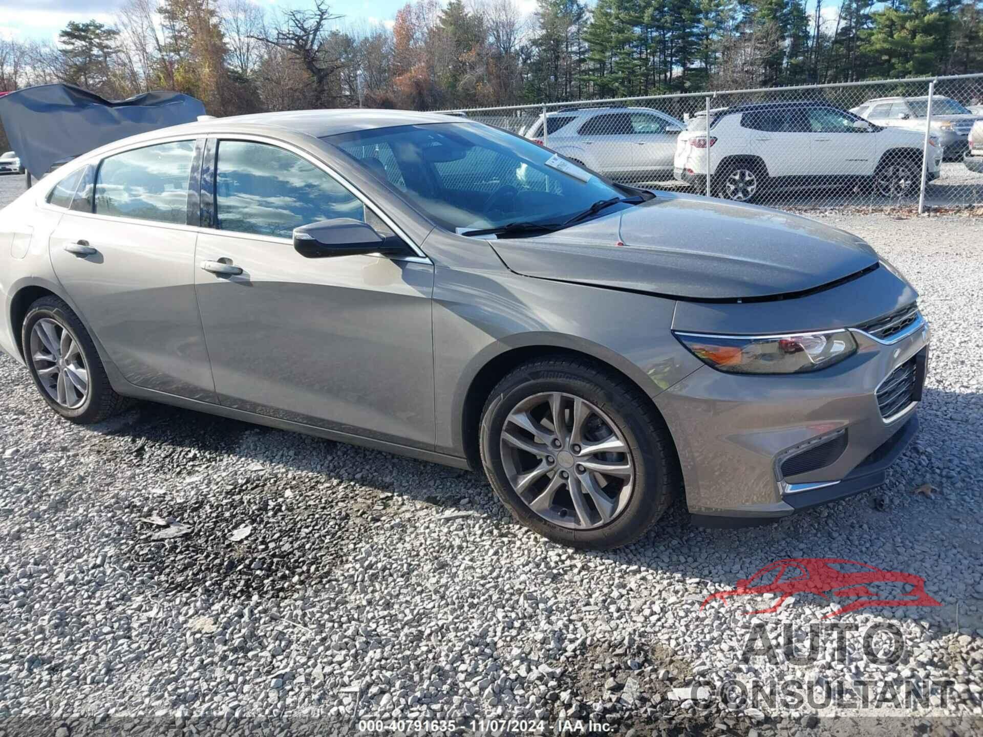 CHEVROLET MALIBU 2017 - 1G1ZE5ST8HF132504