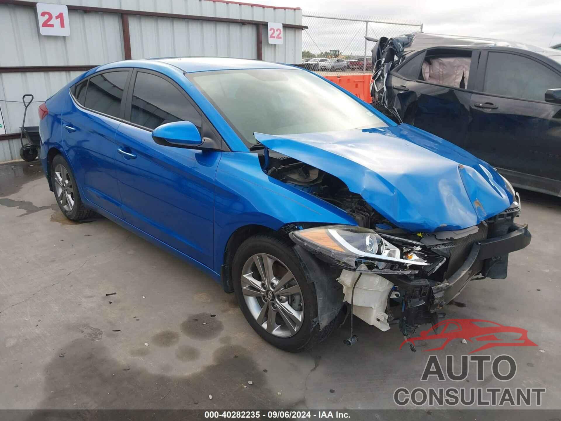 HYUNDAI ELANTRA 2017 - KMHD84LF6HU424705