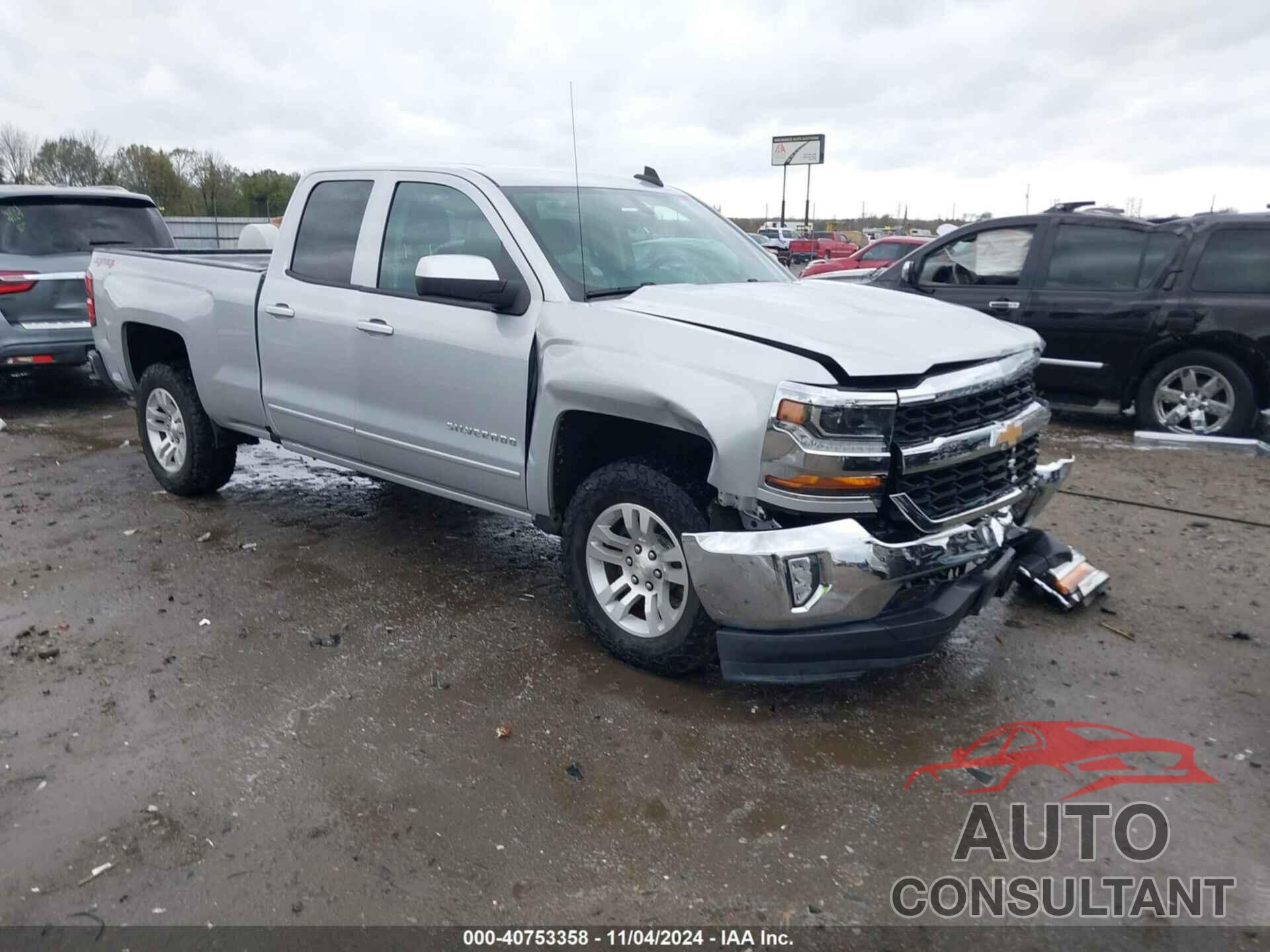 CHEVROLET SILVERADO 1500 2018 - 1GCVKREC9JZ225506