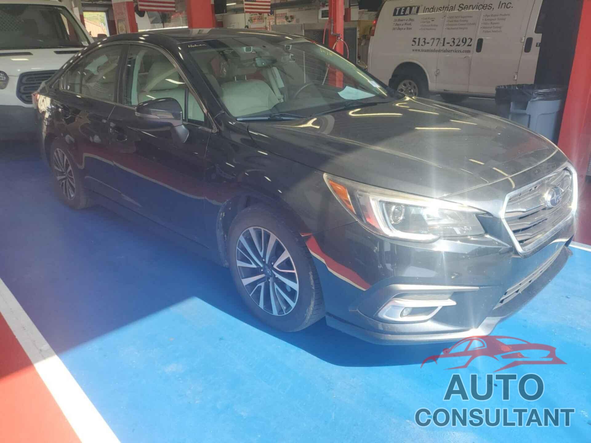 SUBARU LEGACY 2019 - 4S3BNAF60K3032783