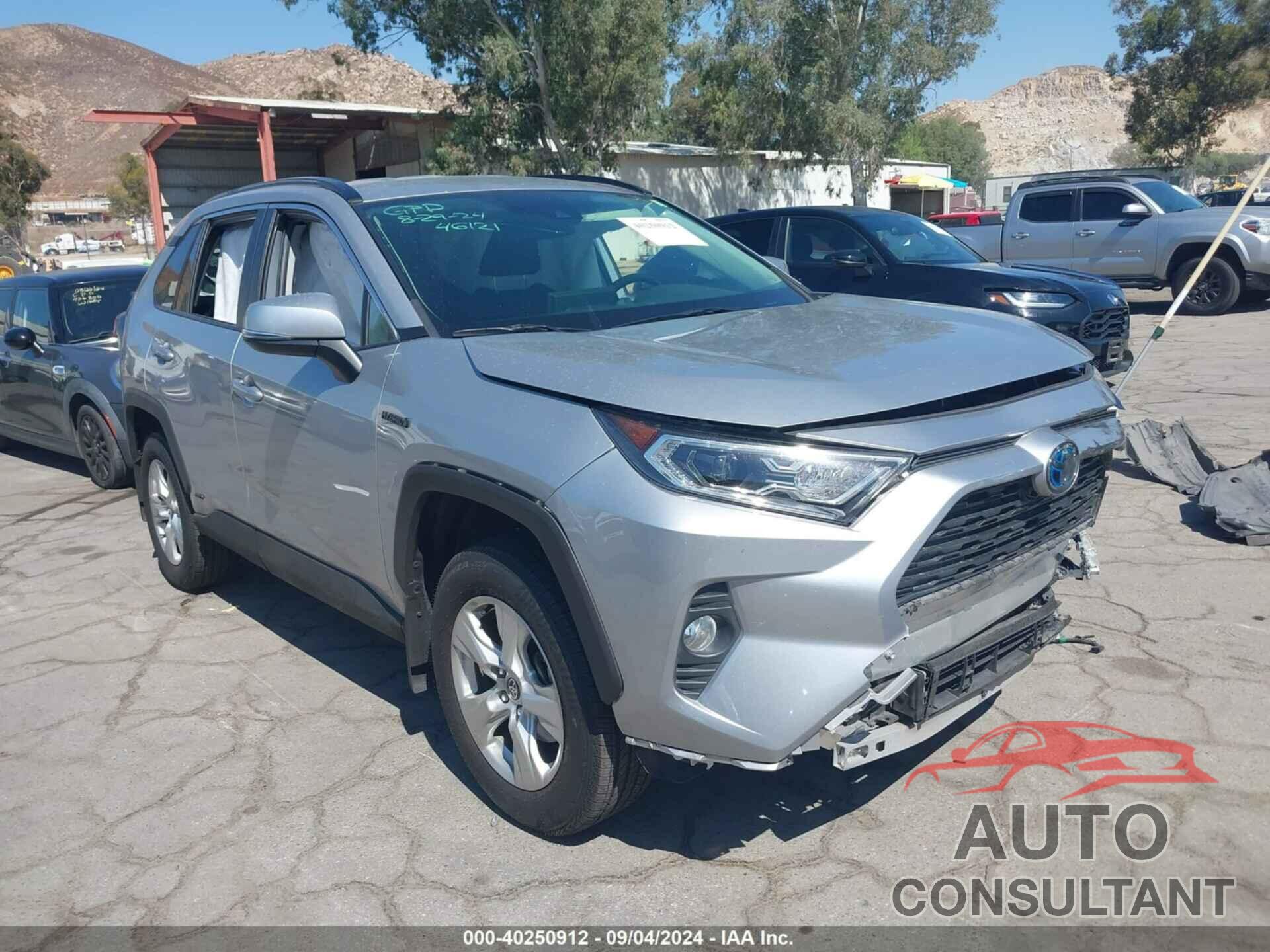 TOYOTA RAV4 HYBRID 2020 - JTMRWRFV8LJ035459