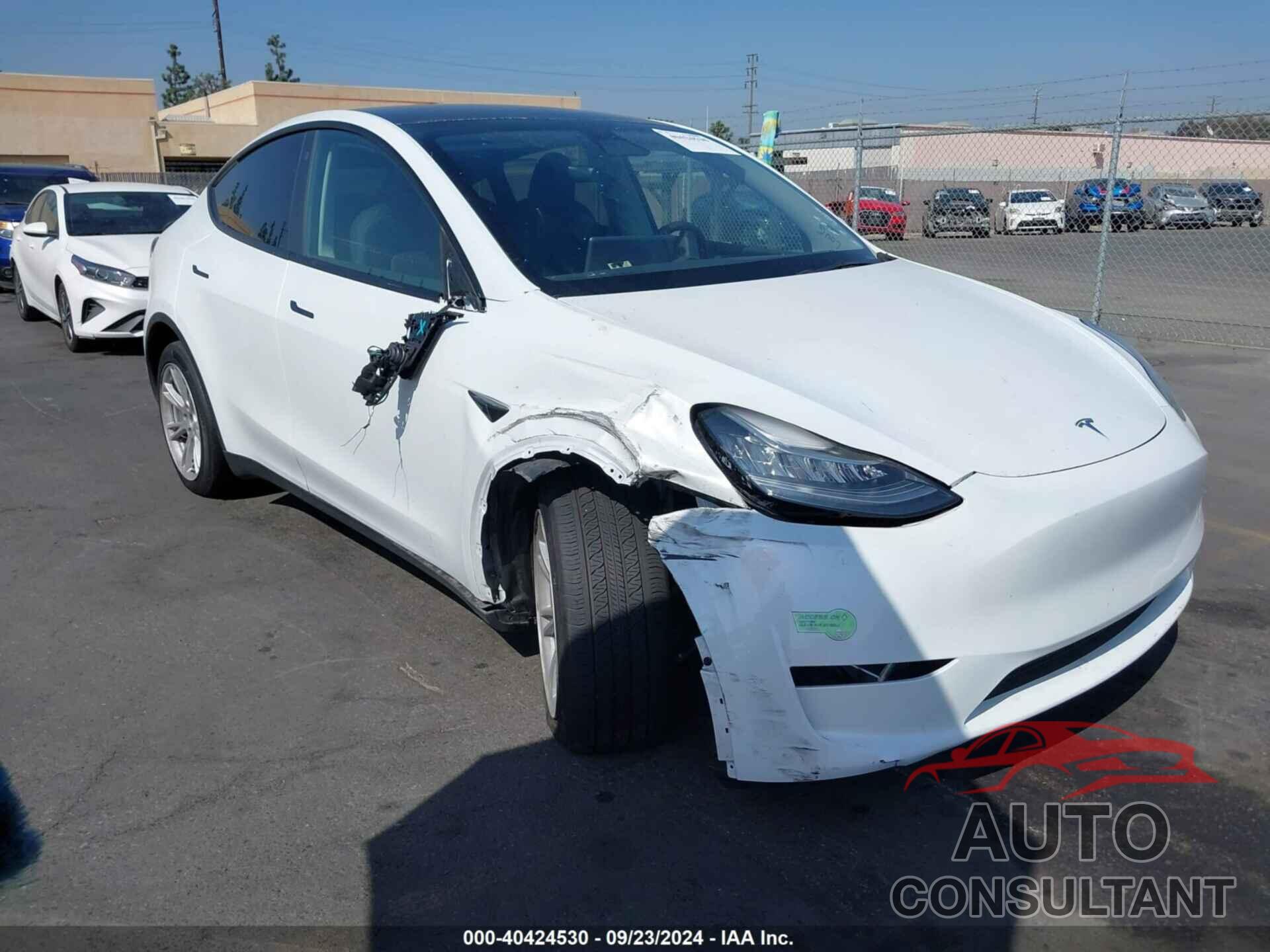 TESLA MODEL Y 2023 - 7SAYGDEEXPA083359