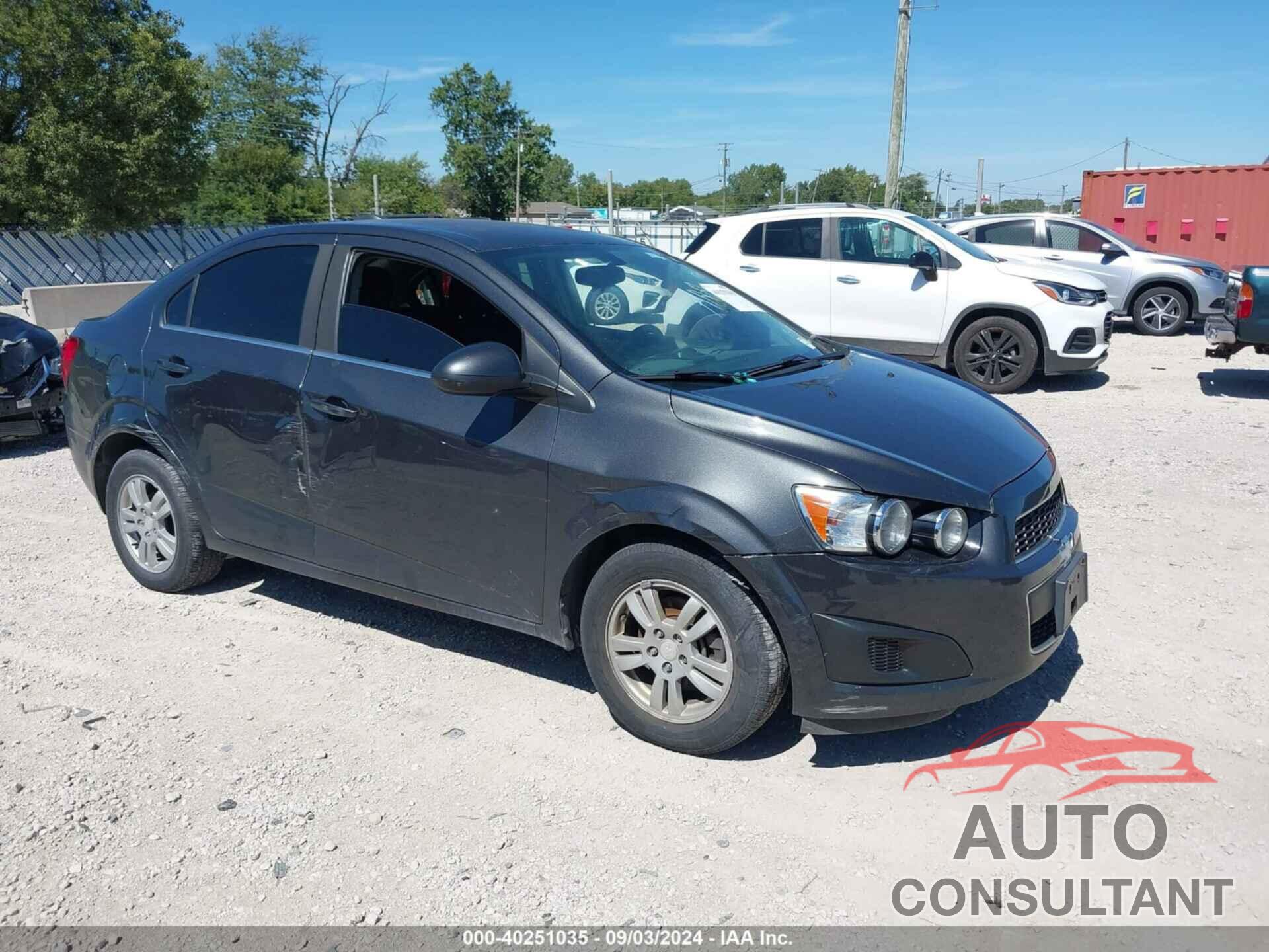 CHEVROLET SONIC 2016 - 1G1JC5SH9G4131161