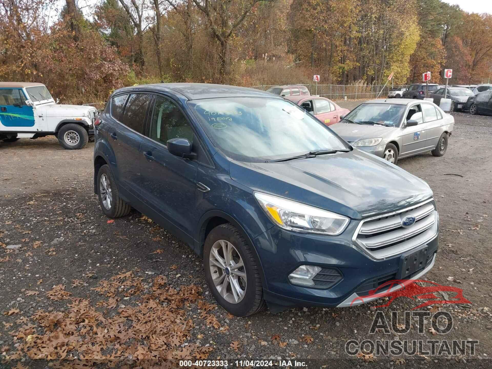 FORD ESCAPE 2019 - 1FMCU9GD3KUB42414