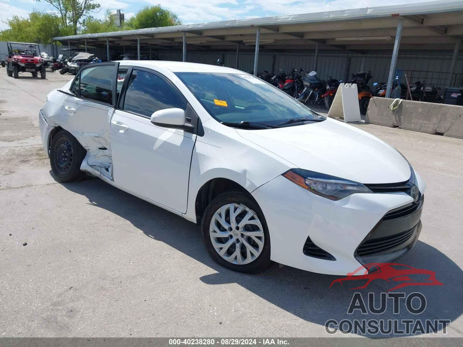 TOYOTA COROLLA 2017 - 5YFBURHE7HP649491