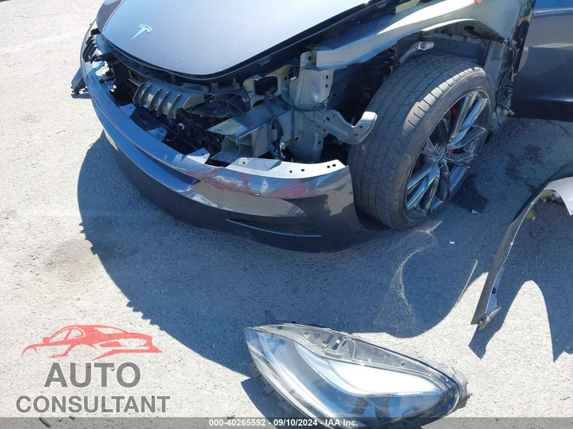 TESLA MODEL 3 2021 - 5YJ3E1EA2MF995975