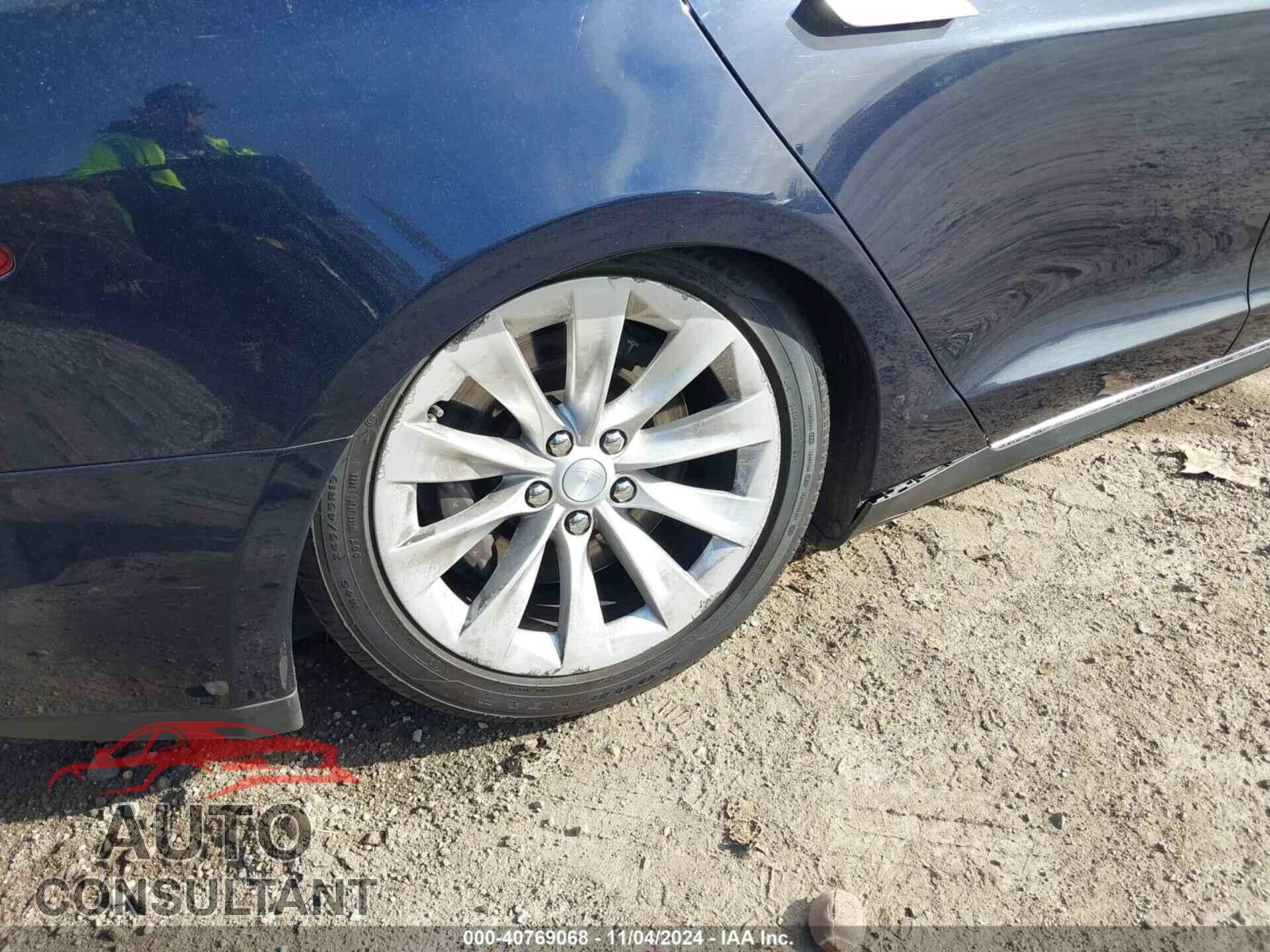 TESLA MODEL S 2013 - 5YJSA1CN3DFP08883