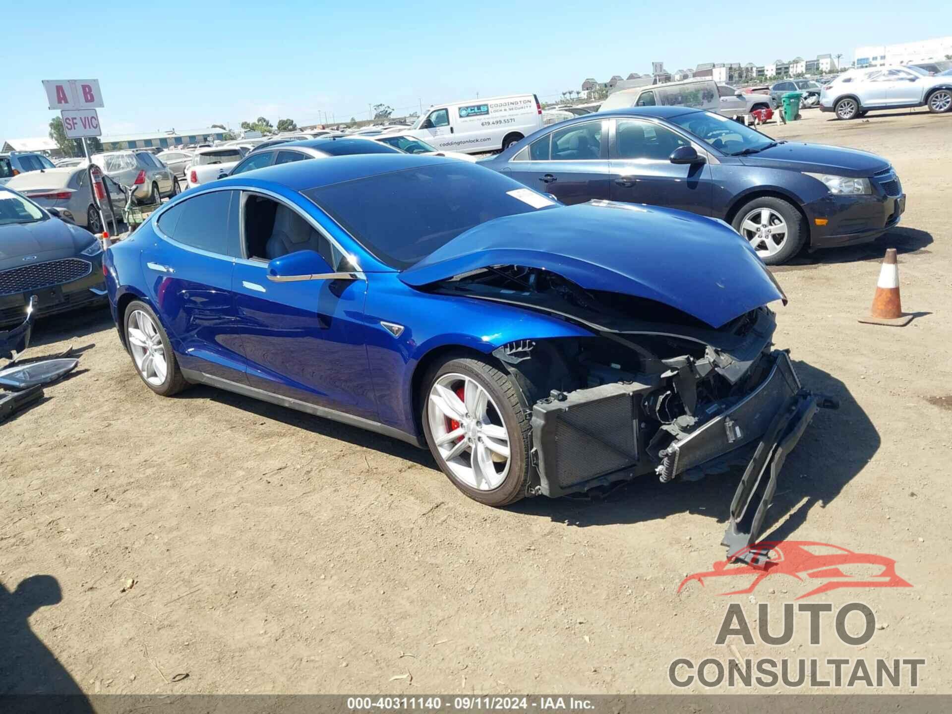 TESLA MODEL S 2015 - 5YJSA1E48FF114703