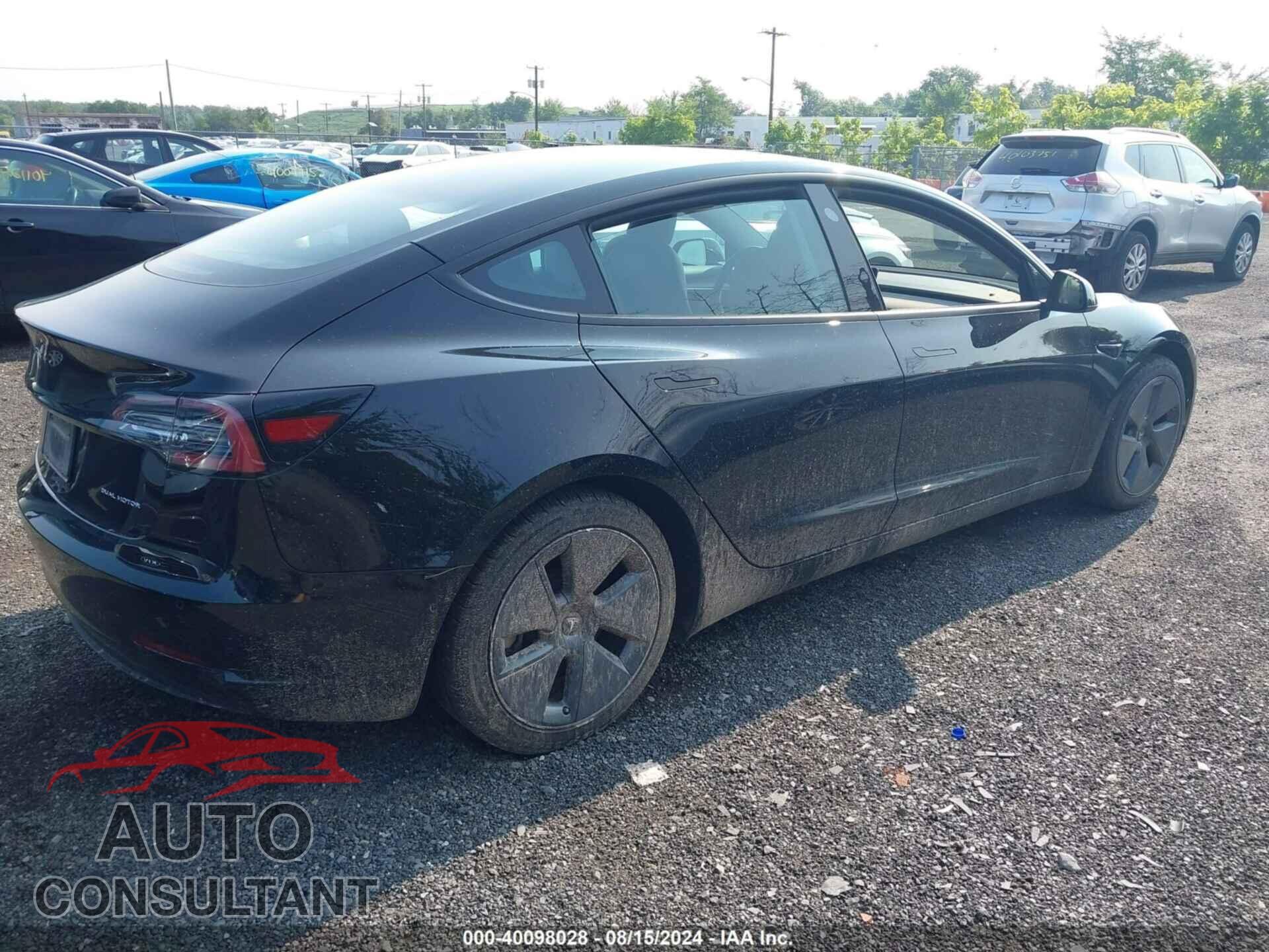 TESLA MODEL 3 2022 - 5YJ3E1EB4NF106457