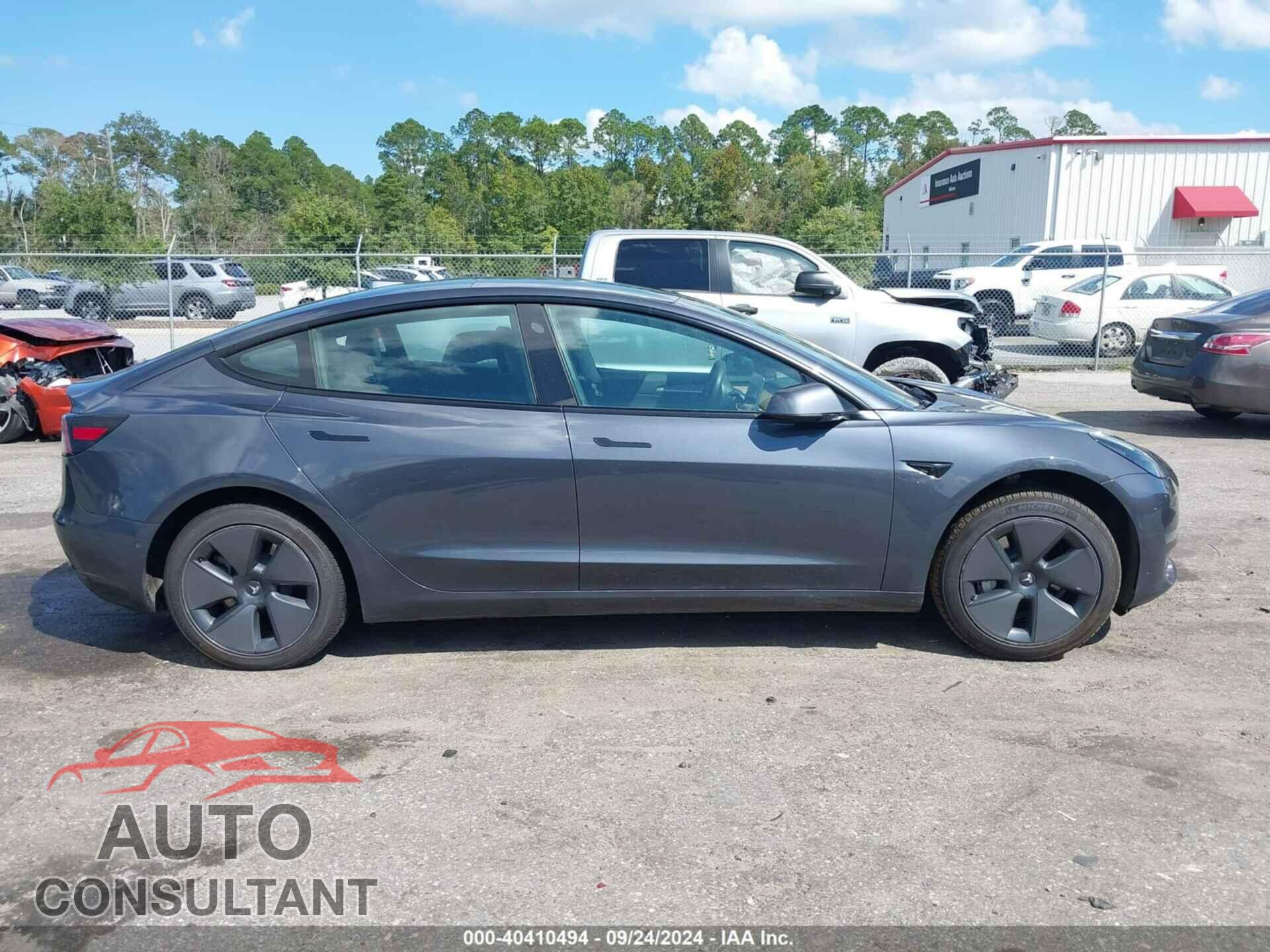TESLA MODEL 3 2021 - 5YJ3E1EA0MF977331