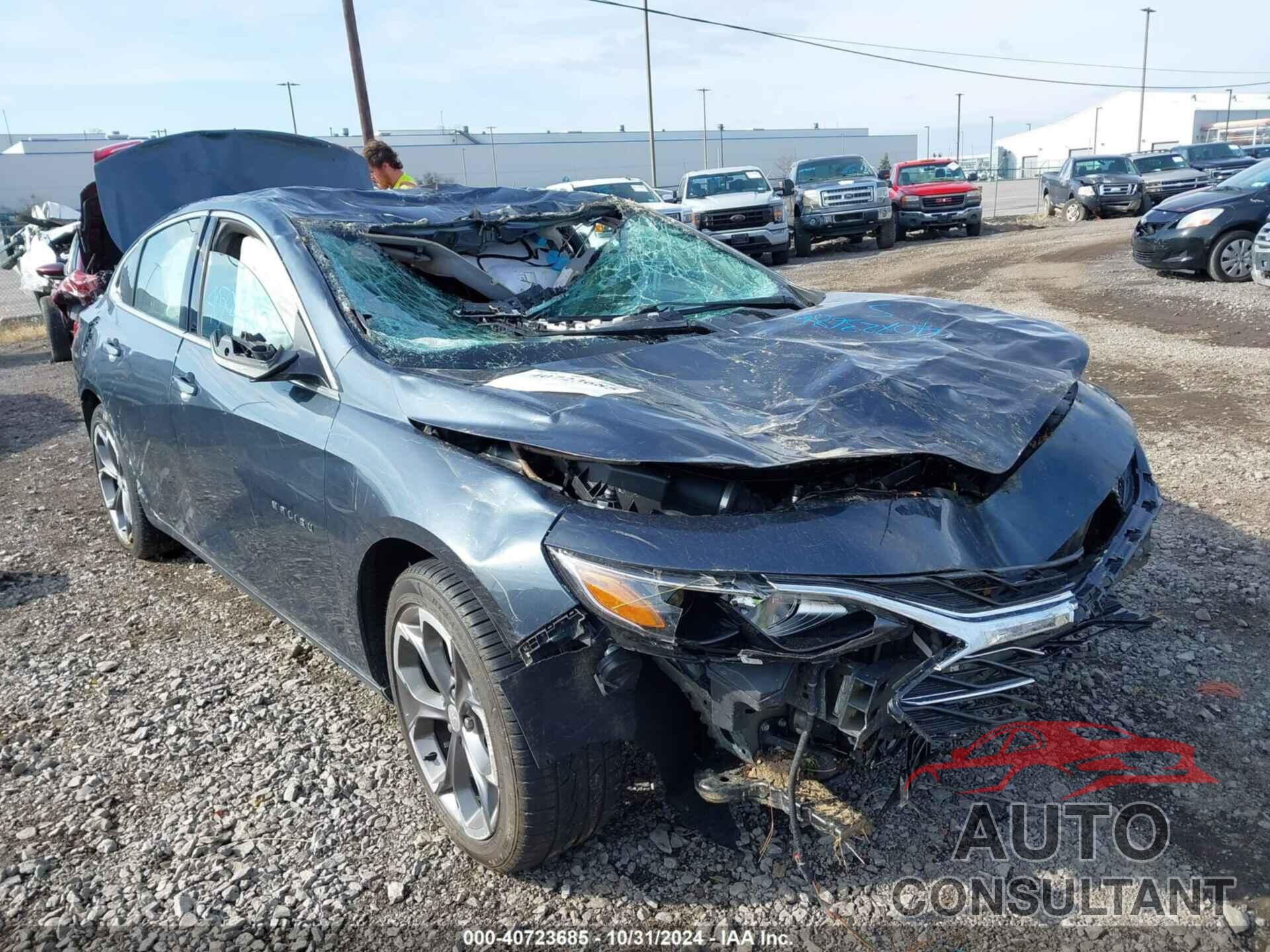 CHEVROLET MALIBU 2020 - 1G1ZD5ST3LF106629