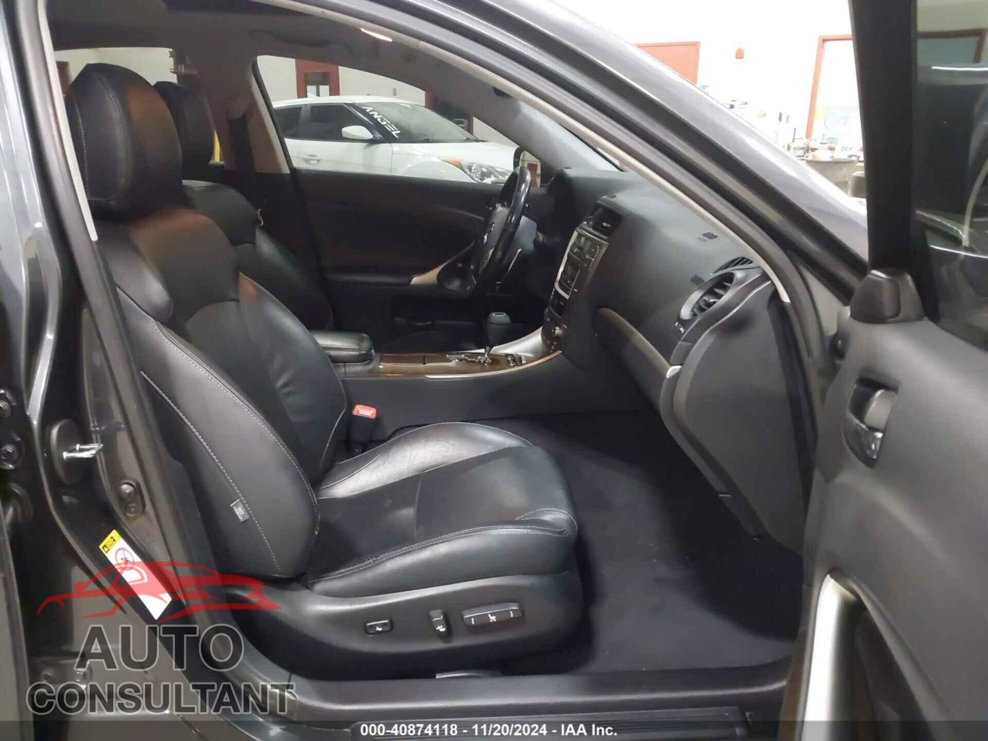 LEXUS IS 250 2011 - JTHBF5C25B5156153