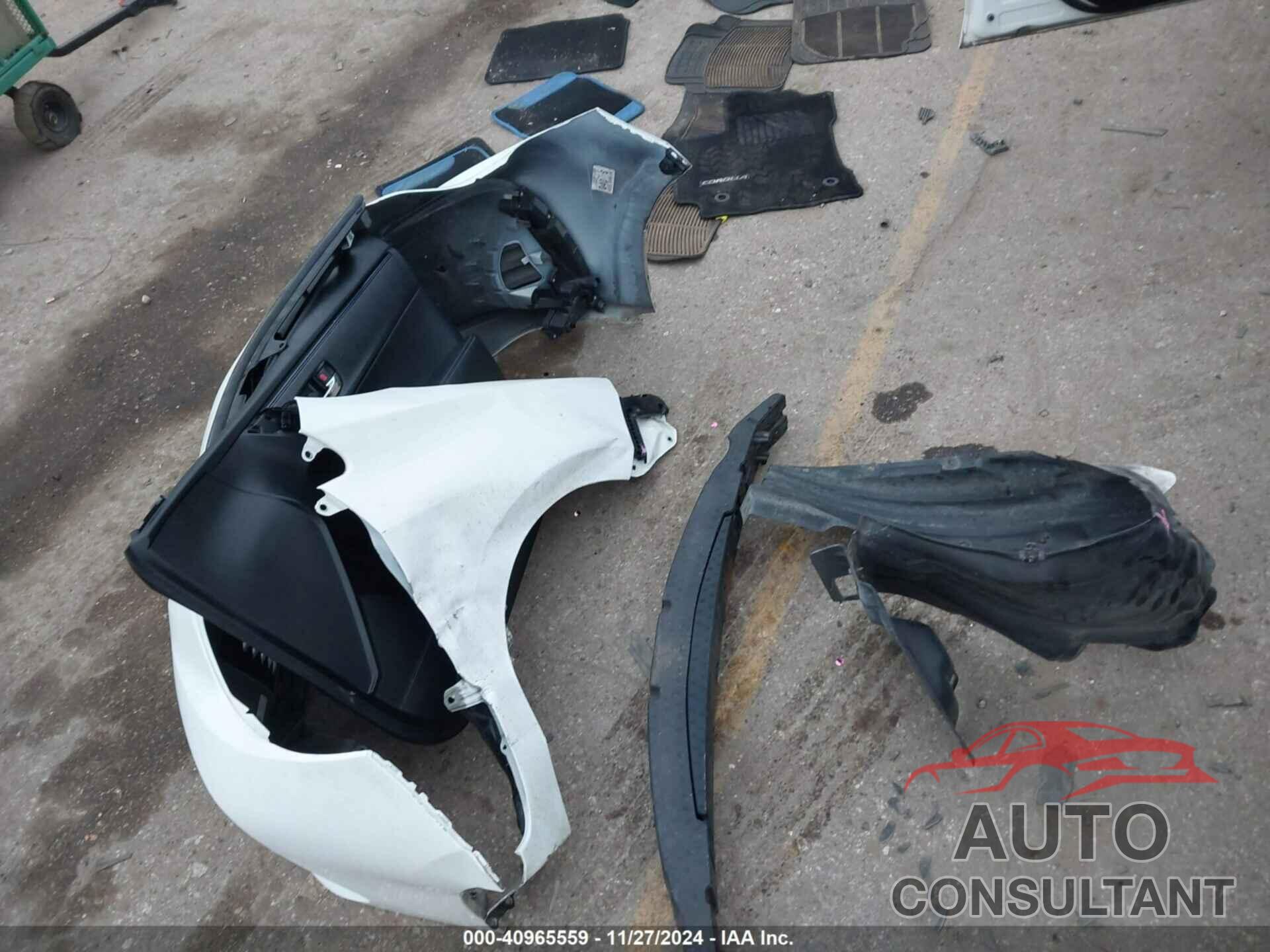 TOYOTA COROLLA 2019 - 5YFBURHE2KP916365