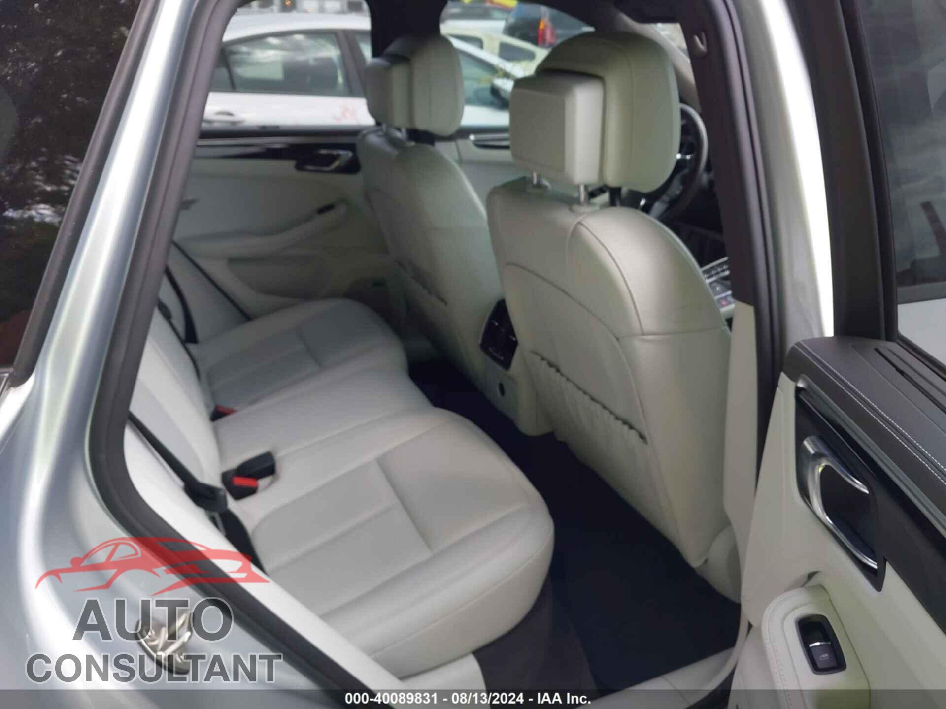 PORSCHE MACAN 2018 - WP1AA2A55JLB08331