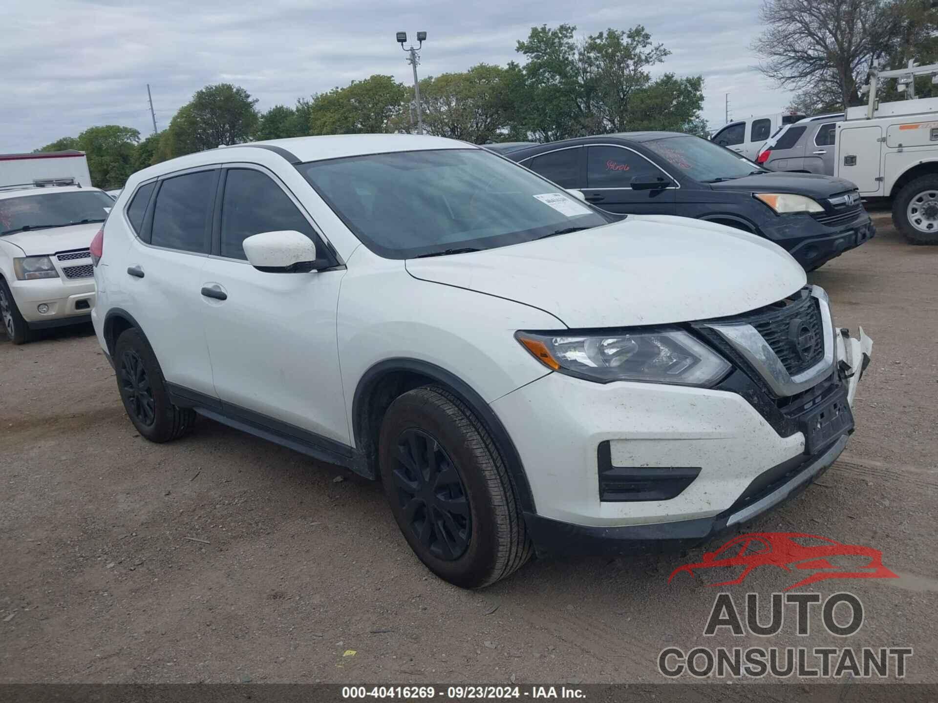 NISSAN ROGUE 2017 - KNMAT2MV1HP561856