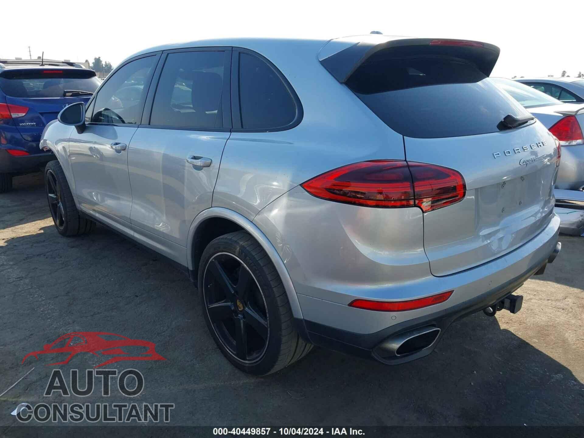 PORSCHE CAYENNE 2017 - WP1AA2A20HKA80556