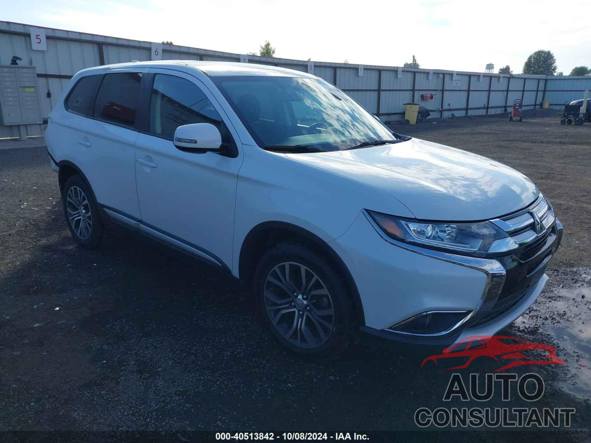 MITSUBISHI OUTLANDER 2018 - JA4AZ3A35JZ038089