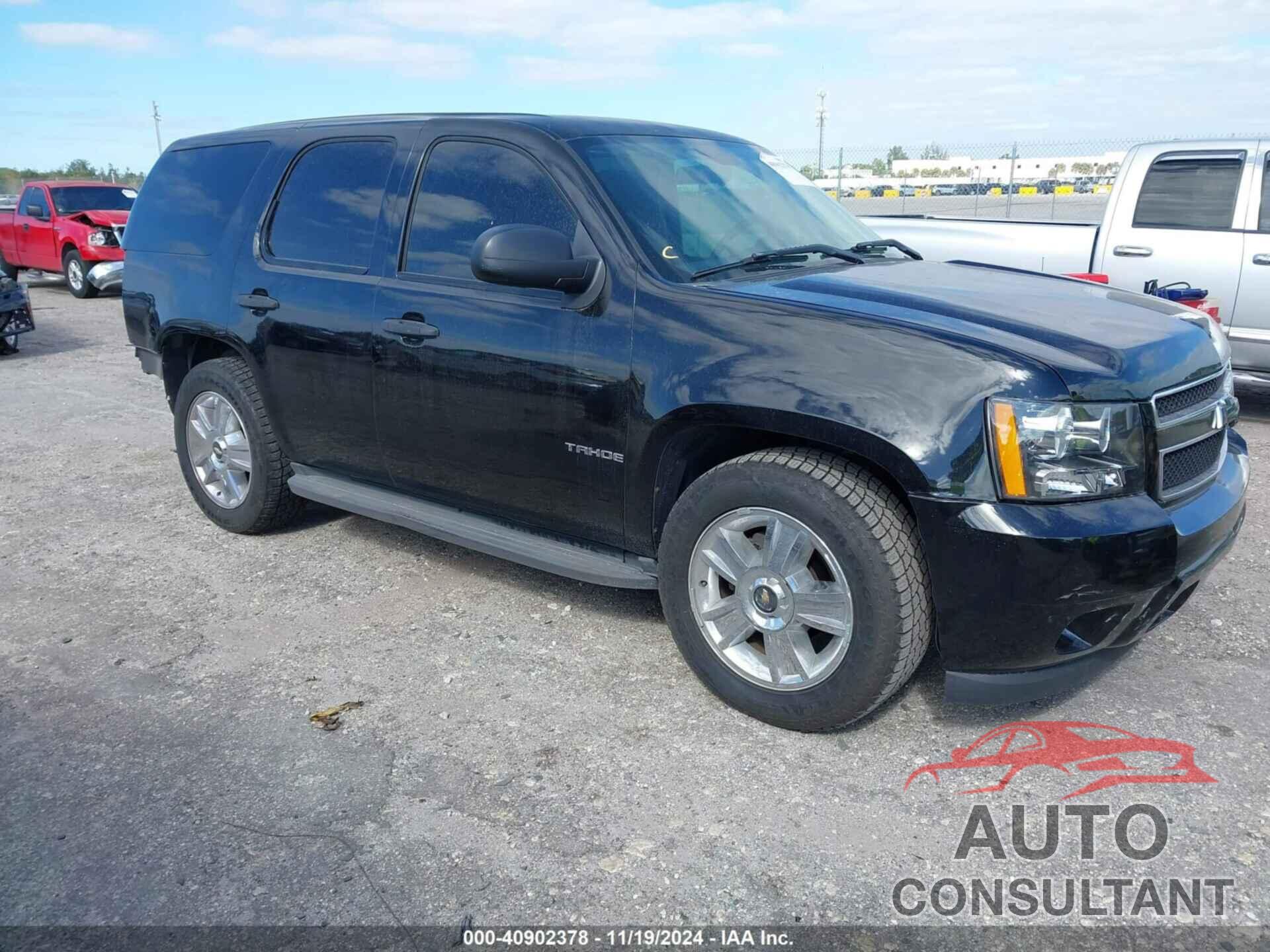 CHEVROLET TAHOE 2012 - 1GNLC2E02CR280455