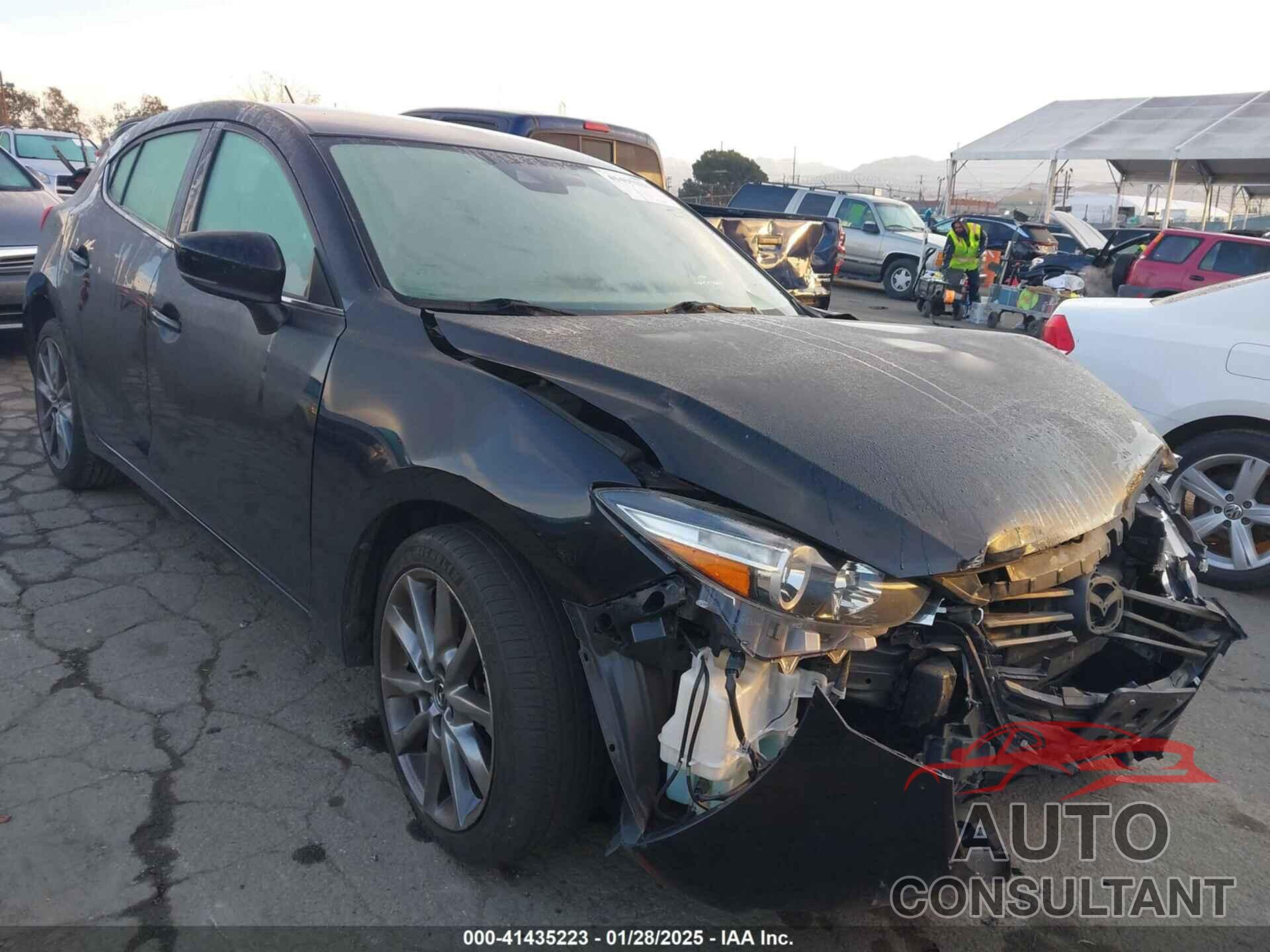 MAZDA MAZDA3 2018 - 3MZBN1L39JM234297