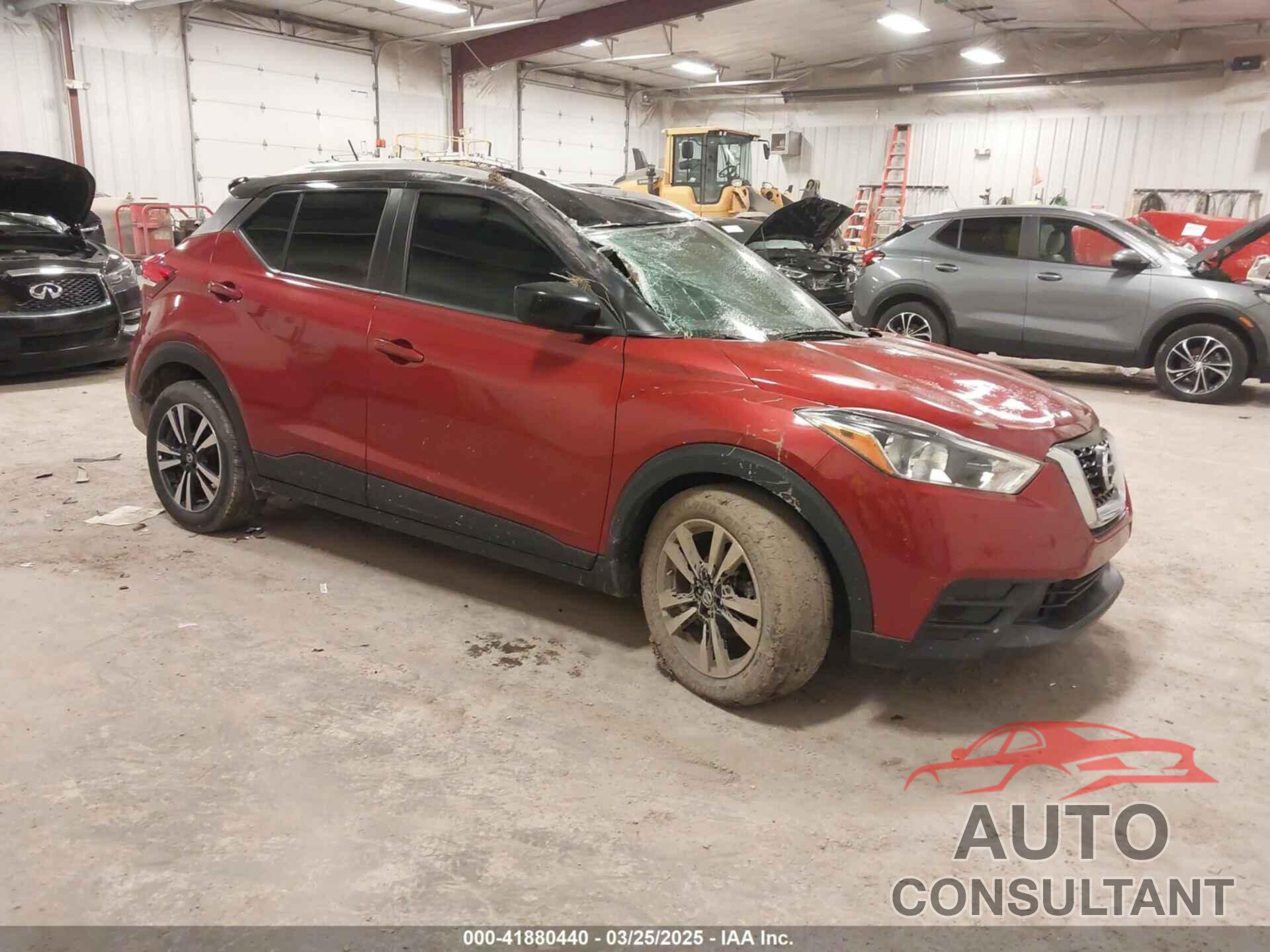 NISSAN KICKS 2018 - 3N1CP5CU7JL528422