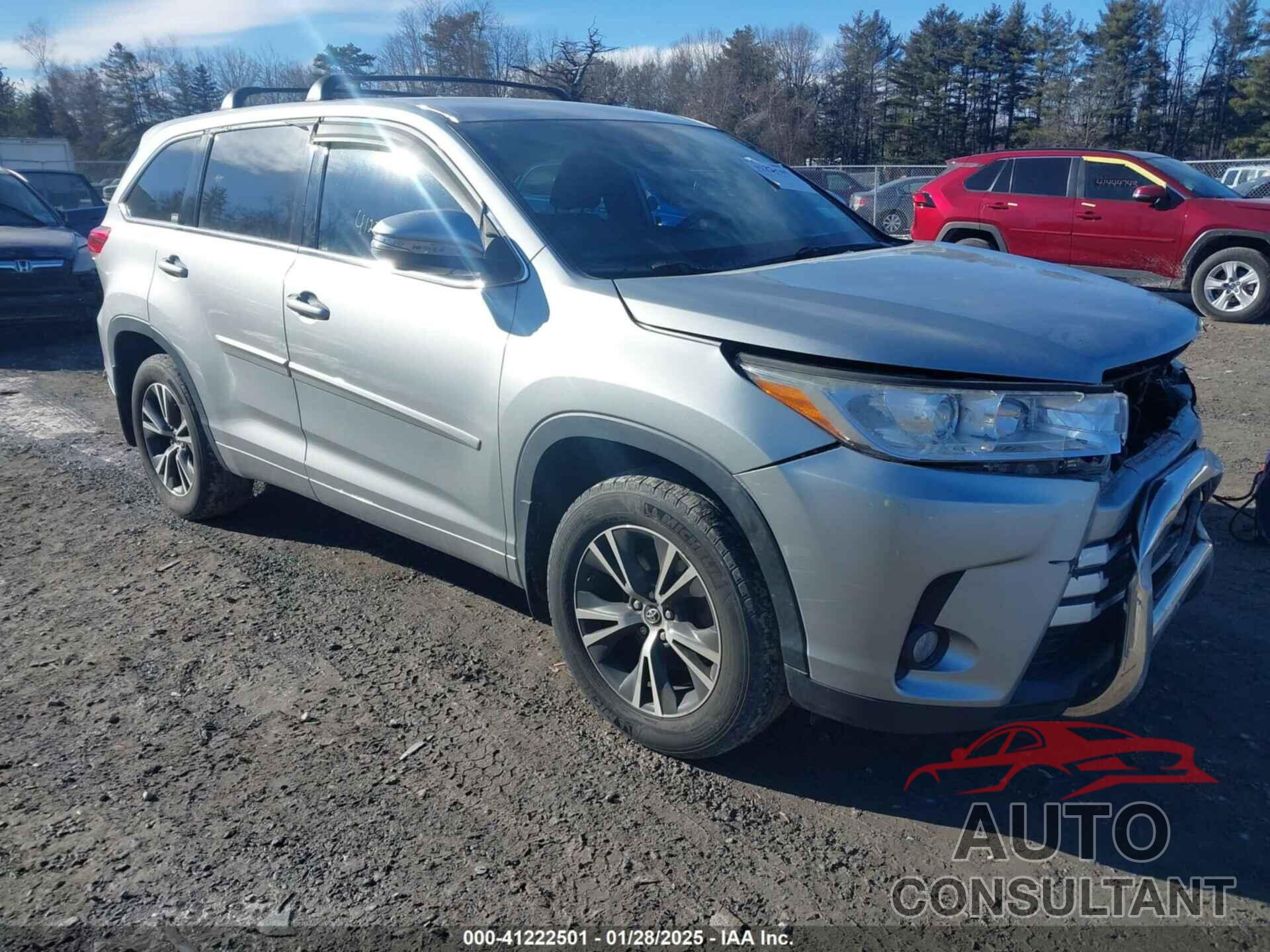 TOYOTA HIGHLANDER 2018 - 5TDBZRFH4JS884880
