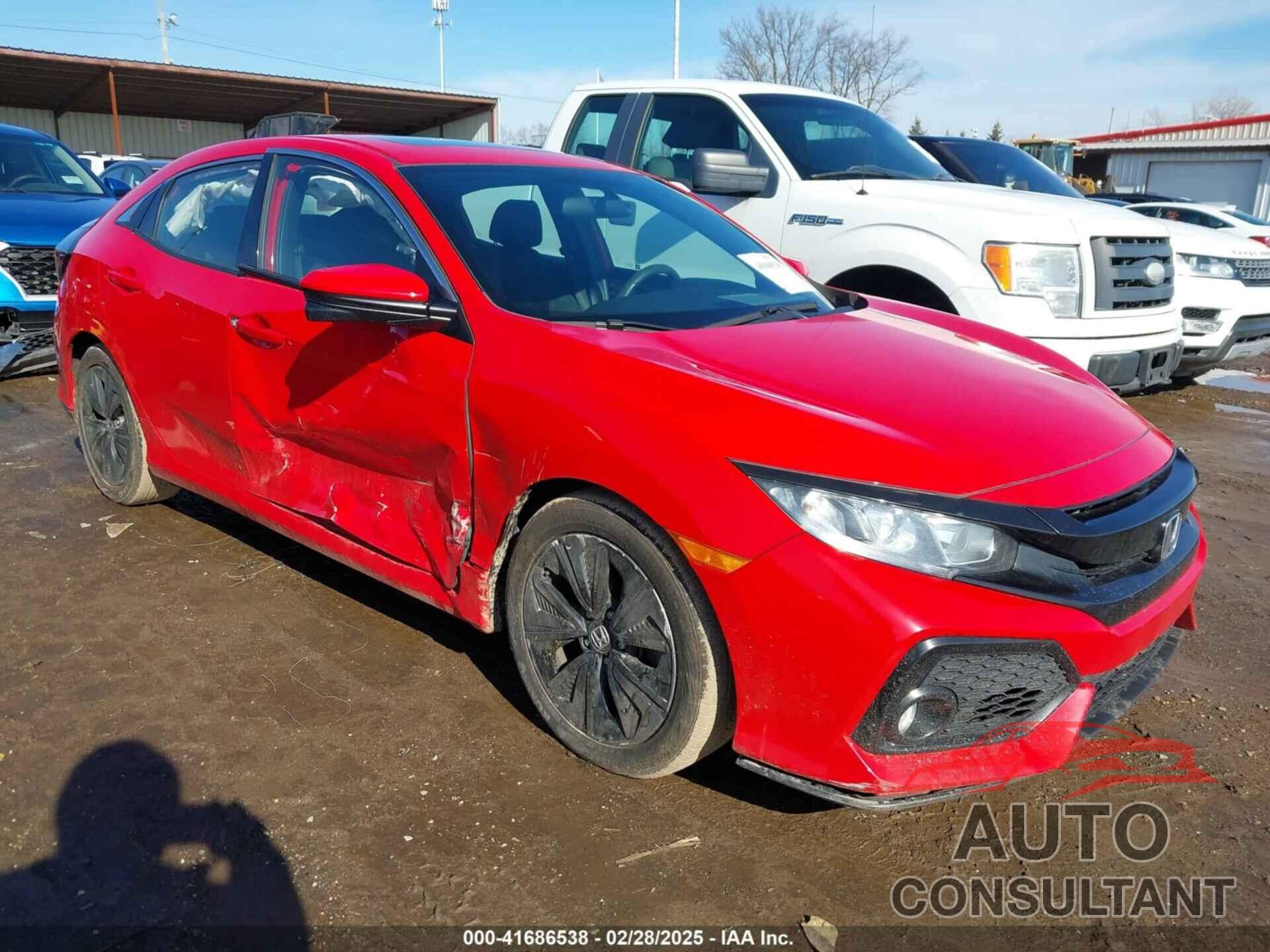 HONDA CIVIC 2018 - SHHFK7H58JU209209