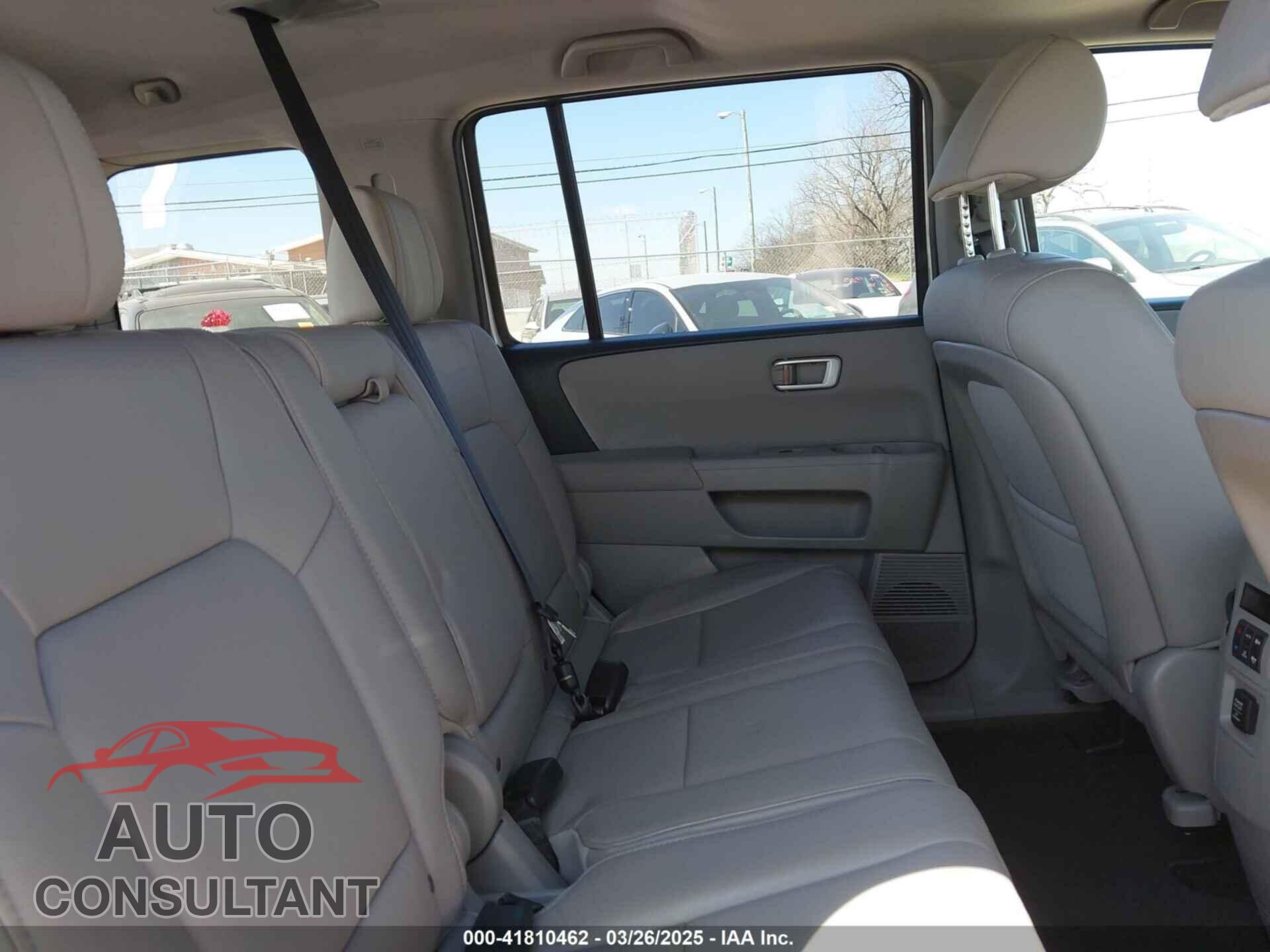 HONDA PILOT 2013 - 5FNYF3H52DB041417
