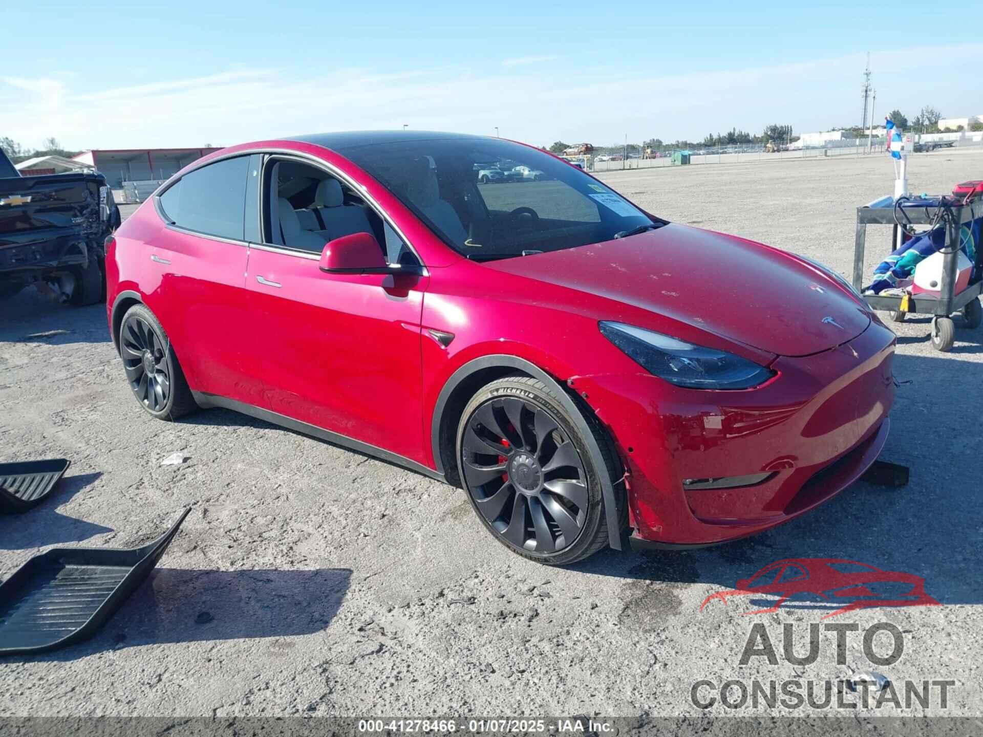 TESLA MODEL Y 2022 - 7SAYGDEF8NF510448