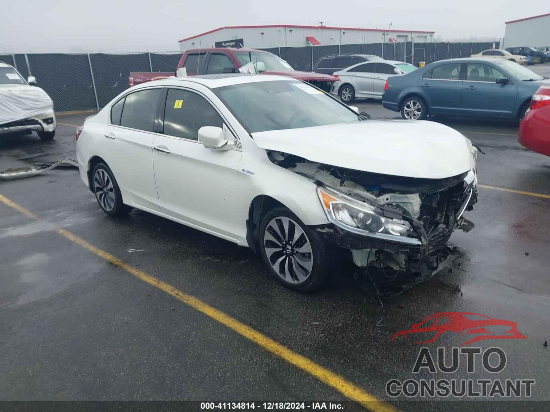 HONDA ACCORD 2017 - JHMCR6F57HC023700