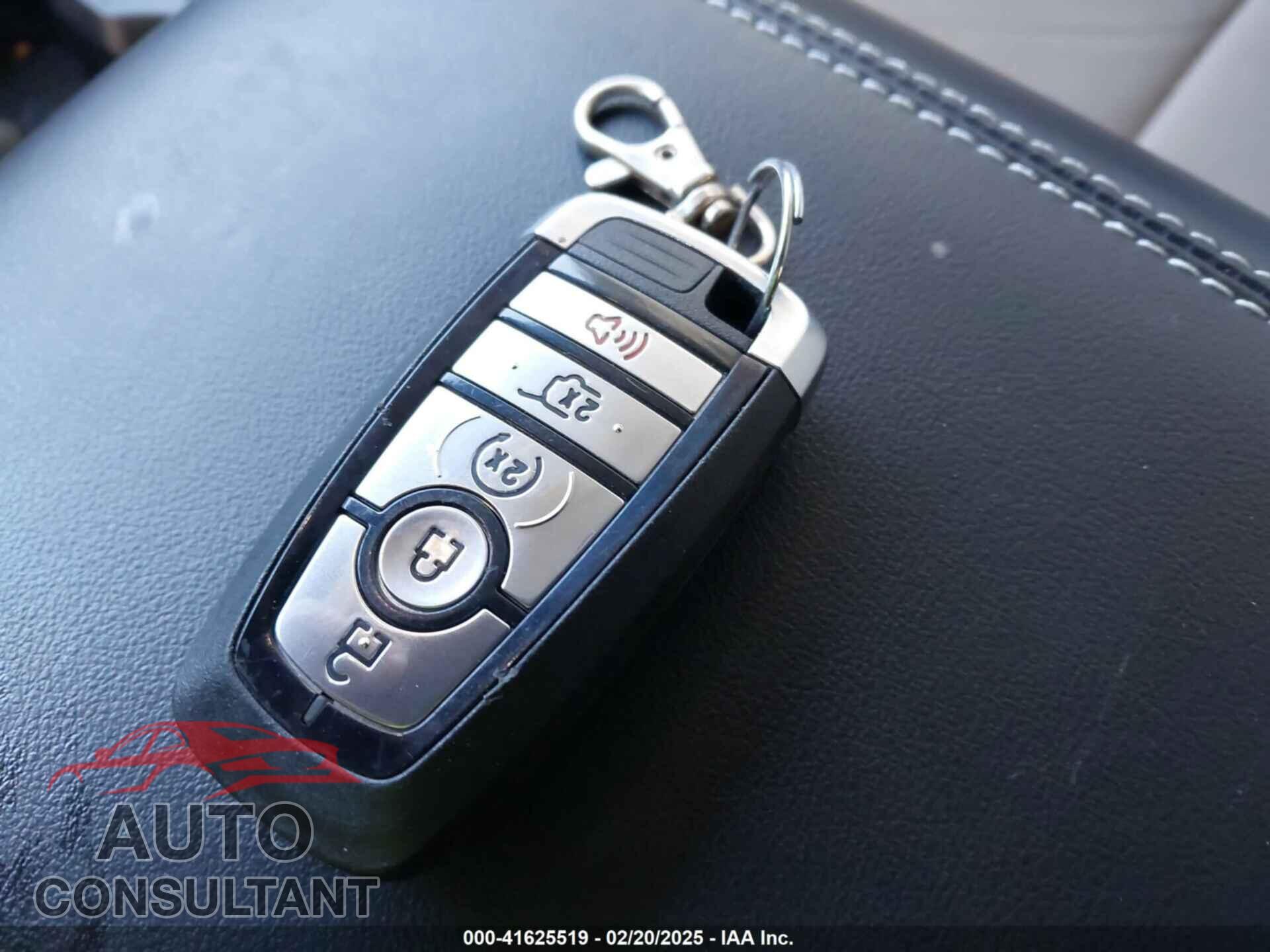 FORD EXPLORER 2023 - 1FMSK7FH8PGC03224