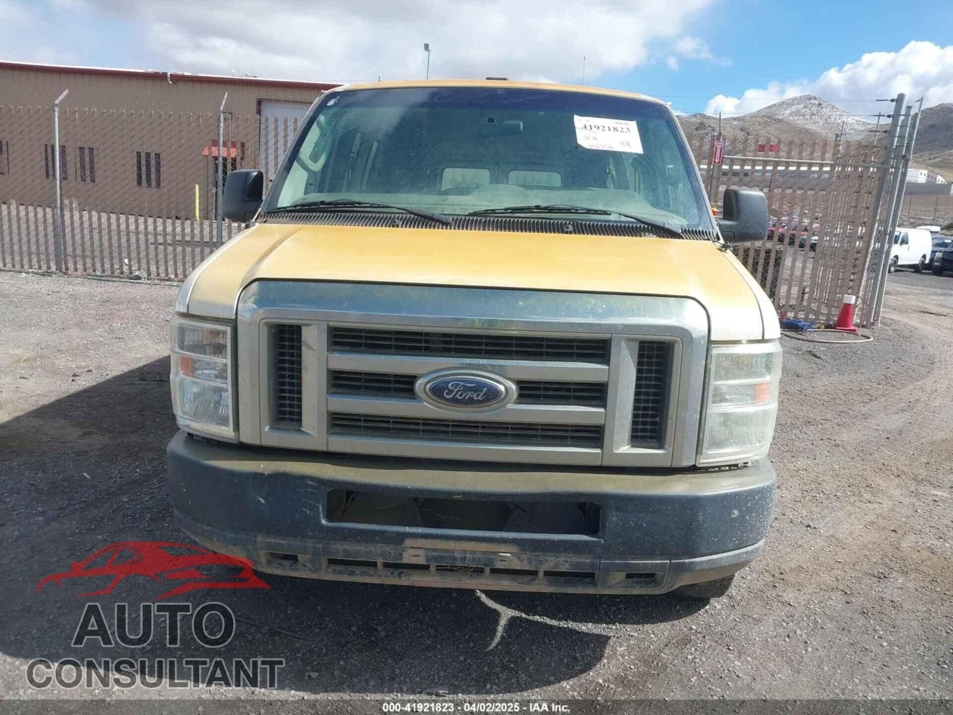 FORD E-350 SUPER DUTY 2011 - 1FBSS3BL0BDB20439