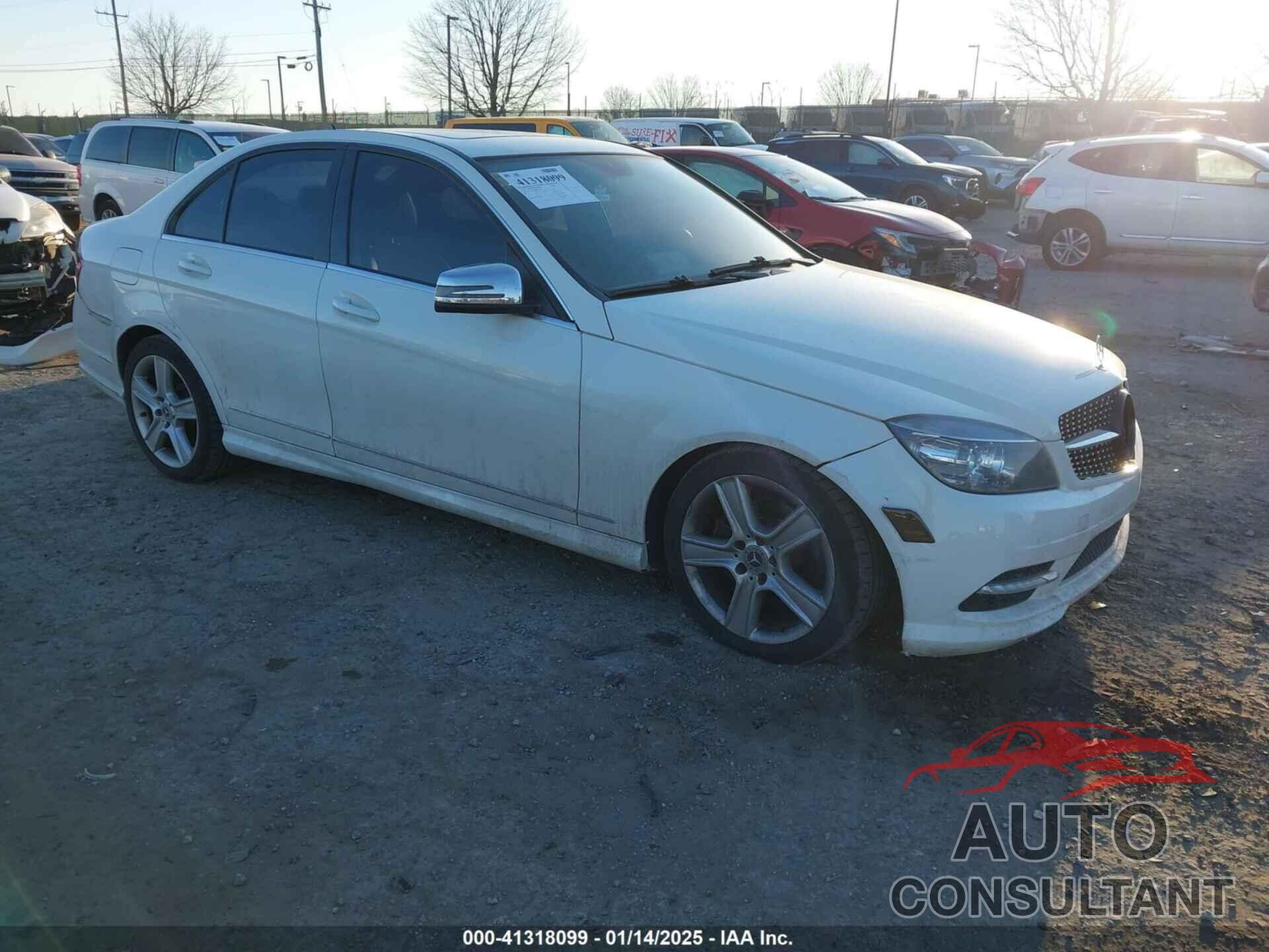 MERCEDES-BENZ C 300 2011 - WDDGF8BB8BR179869