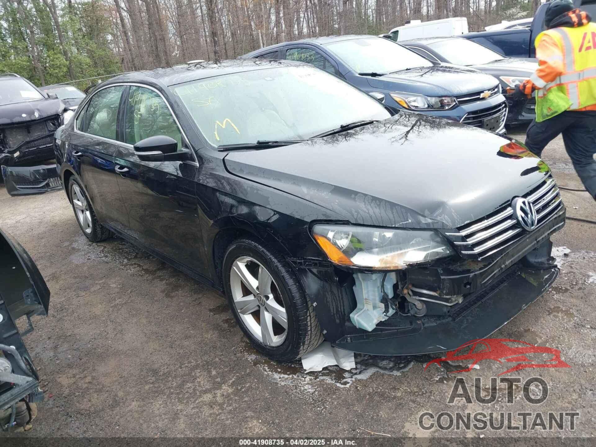 VOLKSWAGEN PASSAT 2013 - 1VWBP7A35DC072688