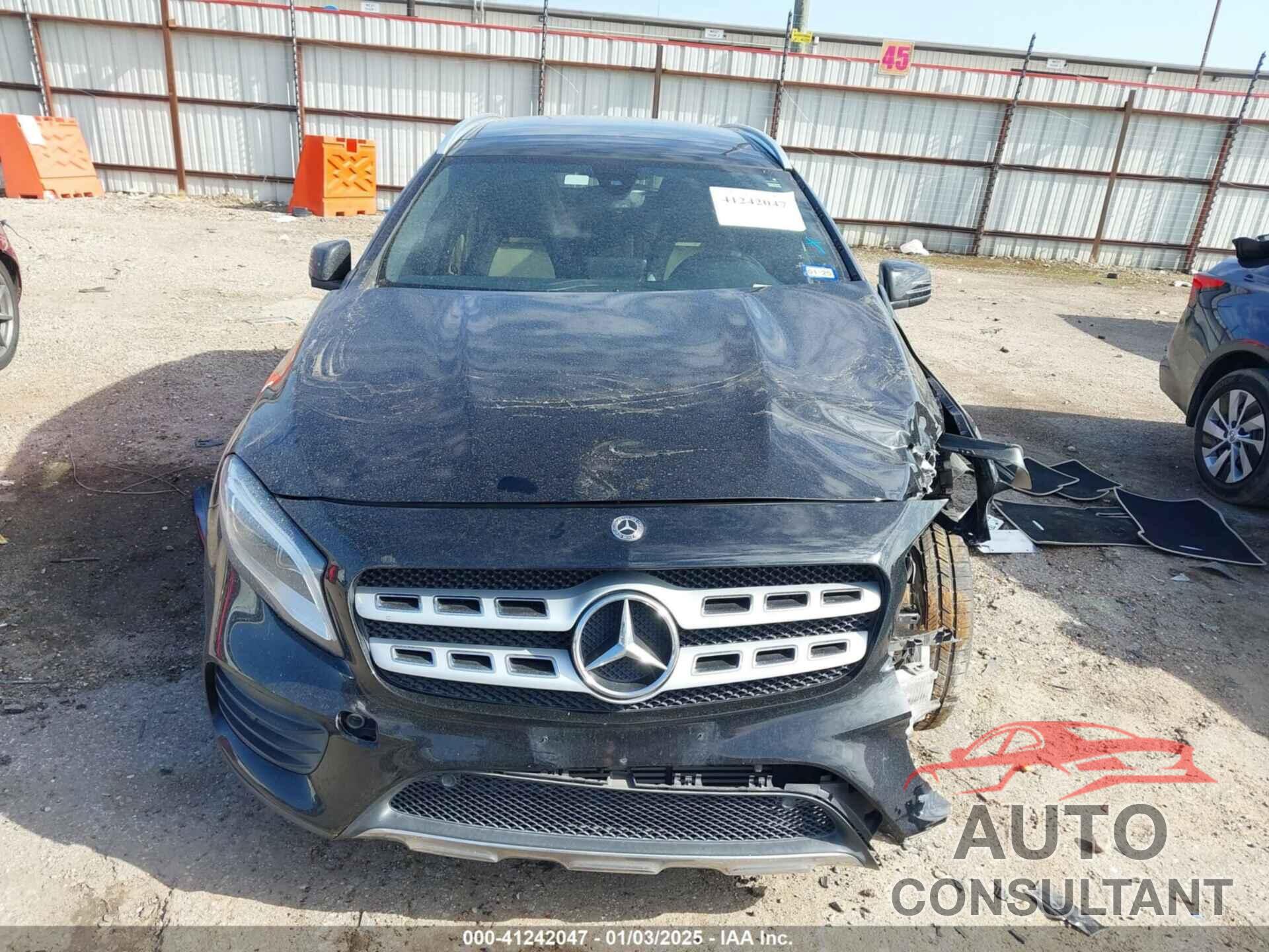 MERCEDES-BENZ GLA 250 2019 - WDCTG4EB0KJ553071