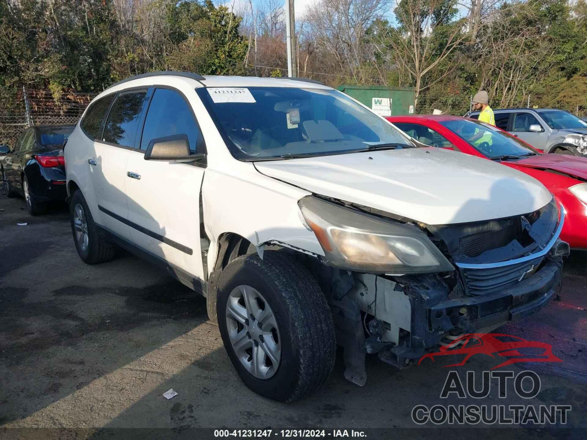 CHEVROLET TRAVERSE 2015 - 1GNKVFKD5FJ221181